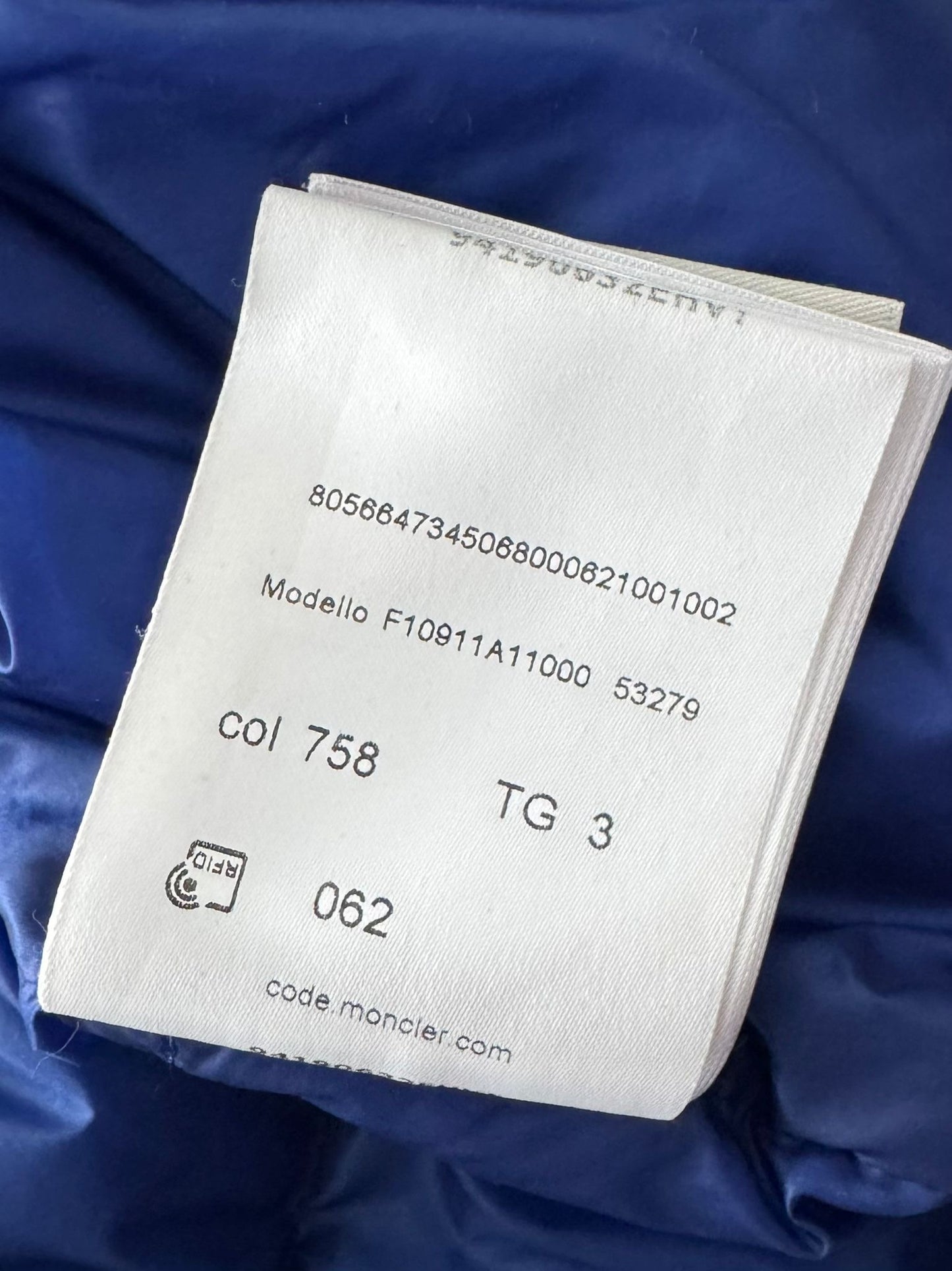 Moncler Blue Agay Down Jacket - Size 3 (22''PTP)