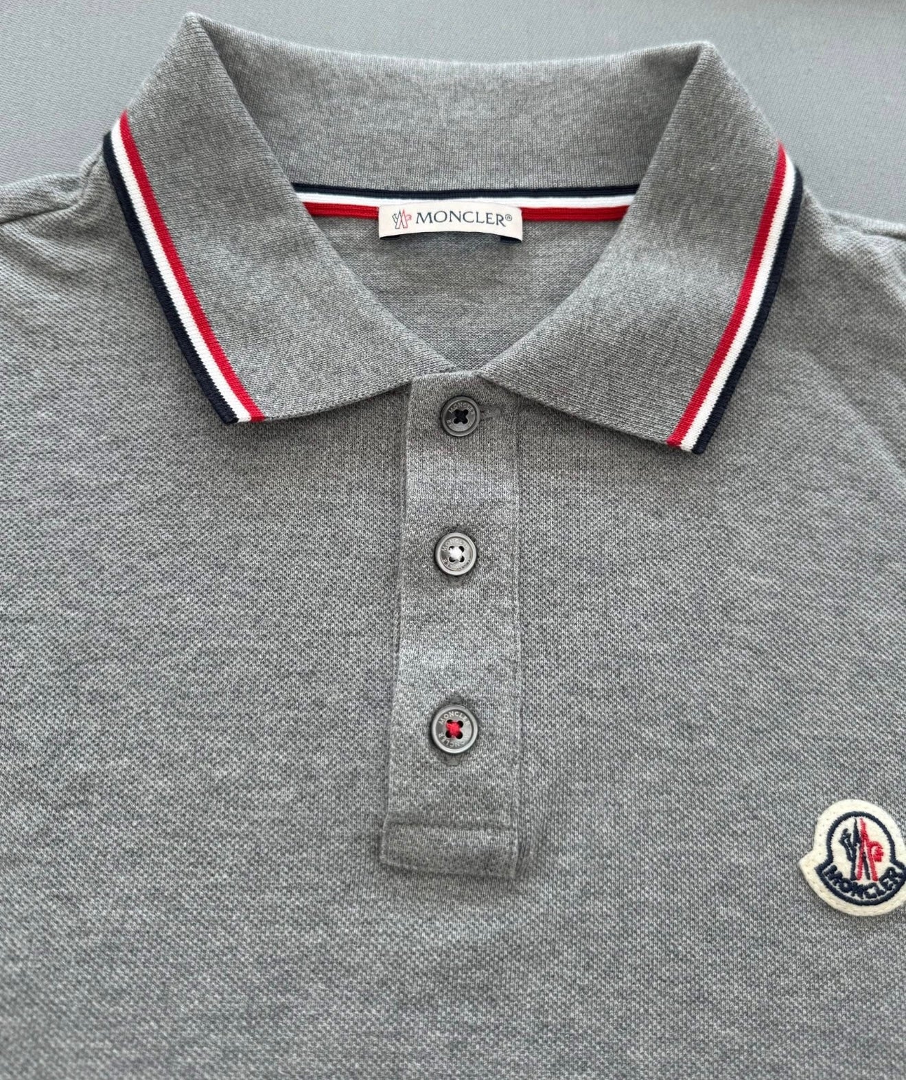 Moncler Grey Logo Cotton Maglia Polo - Large (21” PTP)Fits Medium
