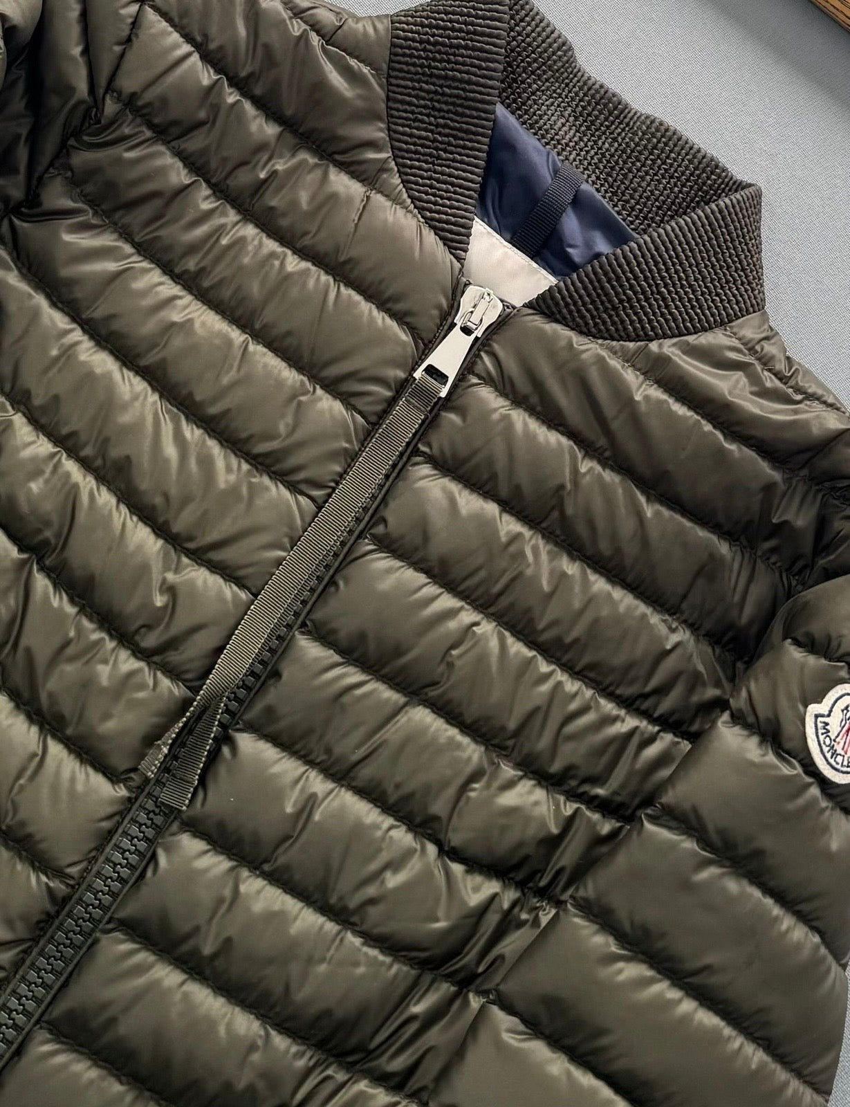 Moncler Blen Down Jacket – Khaki (Size 0, UK6–8)