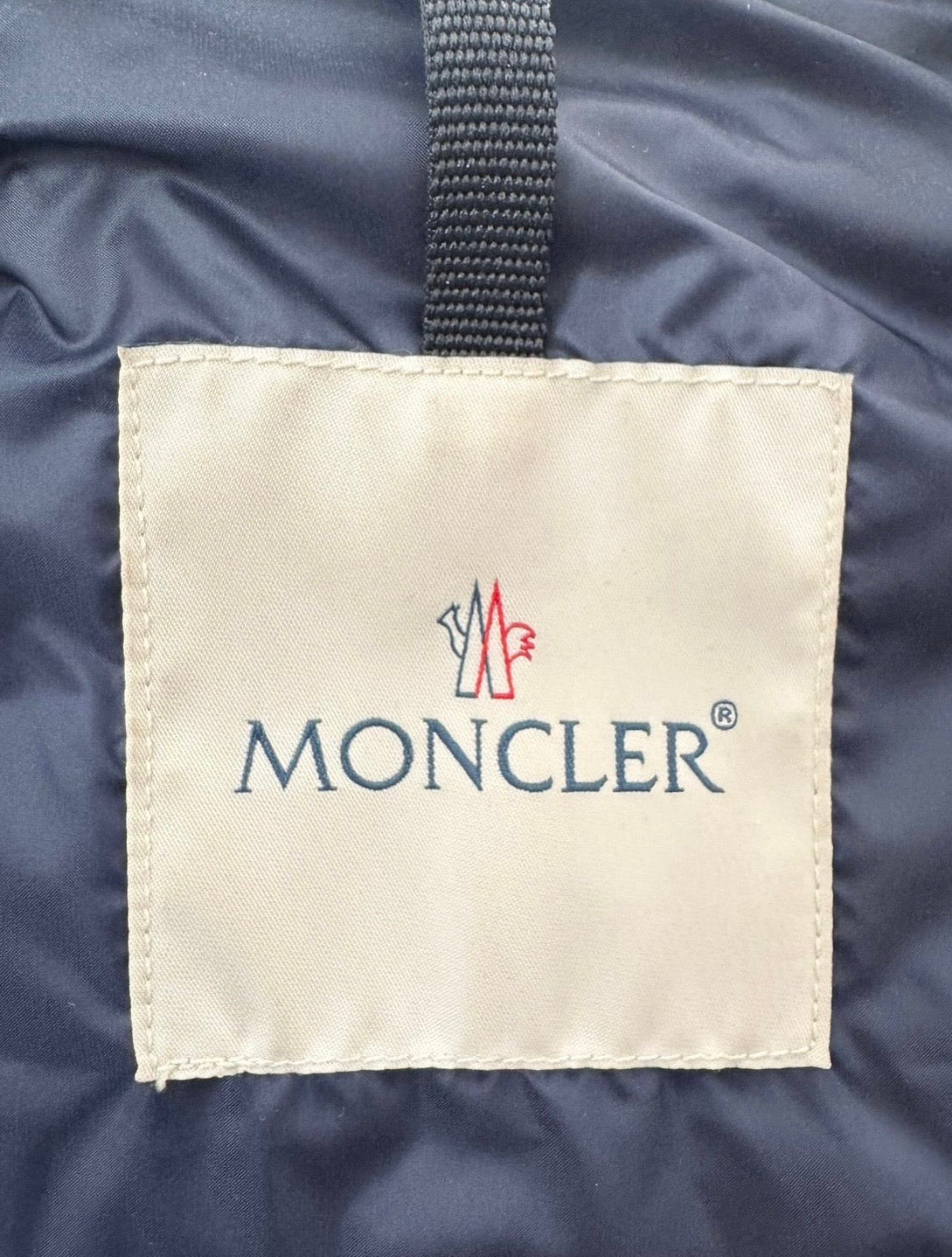 Moncler Blen Down Jacket – Khaki (Size 0, UK6–8)