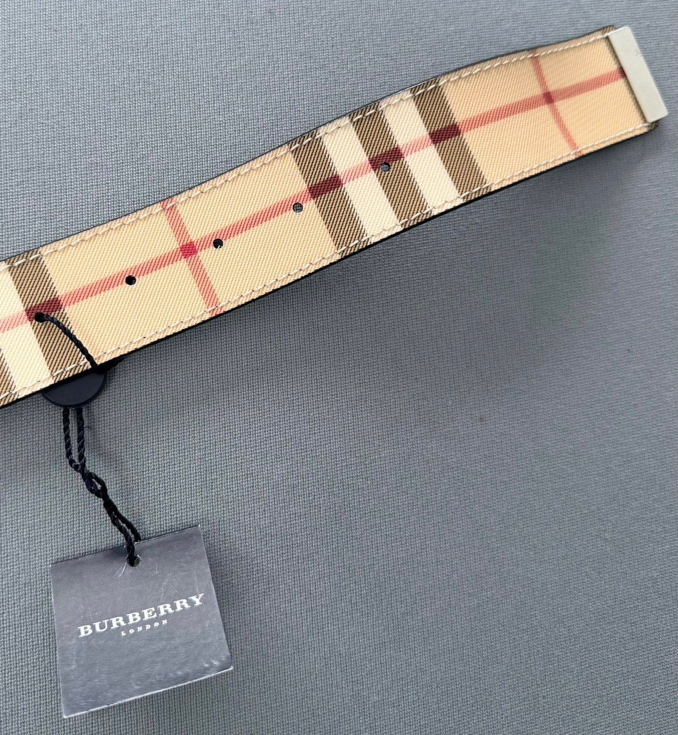 Burberry Vintage Check Belt – Black/Tan (Size 100 / 40”) Fits 32/34'' Waist