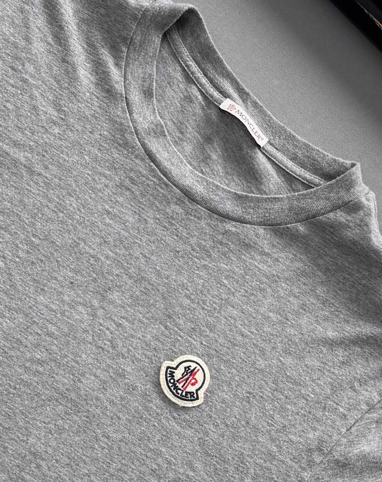 Moncler Logo Patch Cotton T-Shirt – White (Size Large)