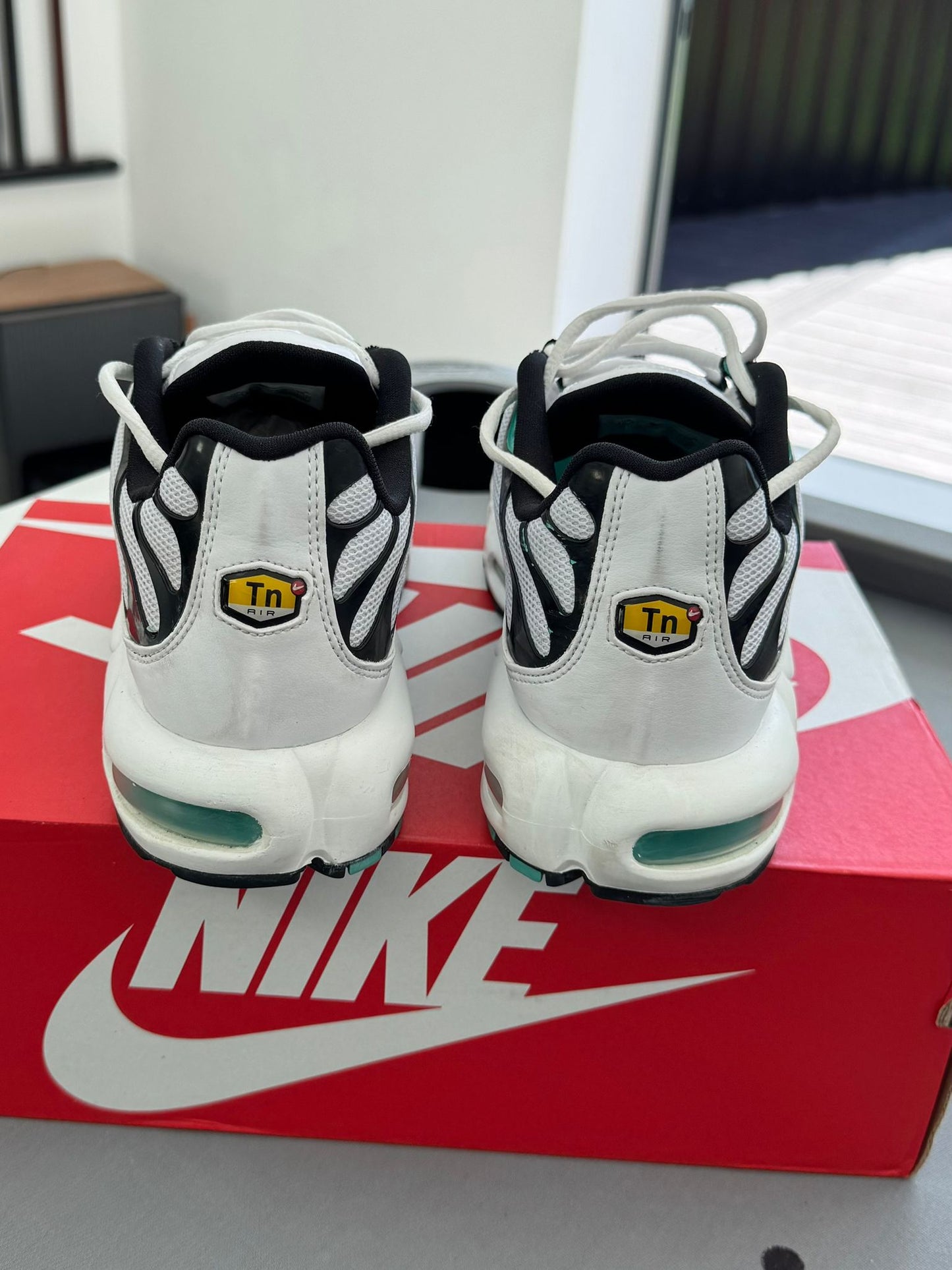 Nike Air Max Plus TN 'White Hyper Jade' - UK 9.5 (Fit UK 9)