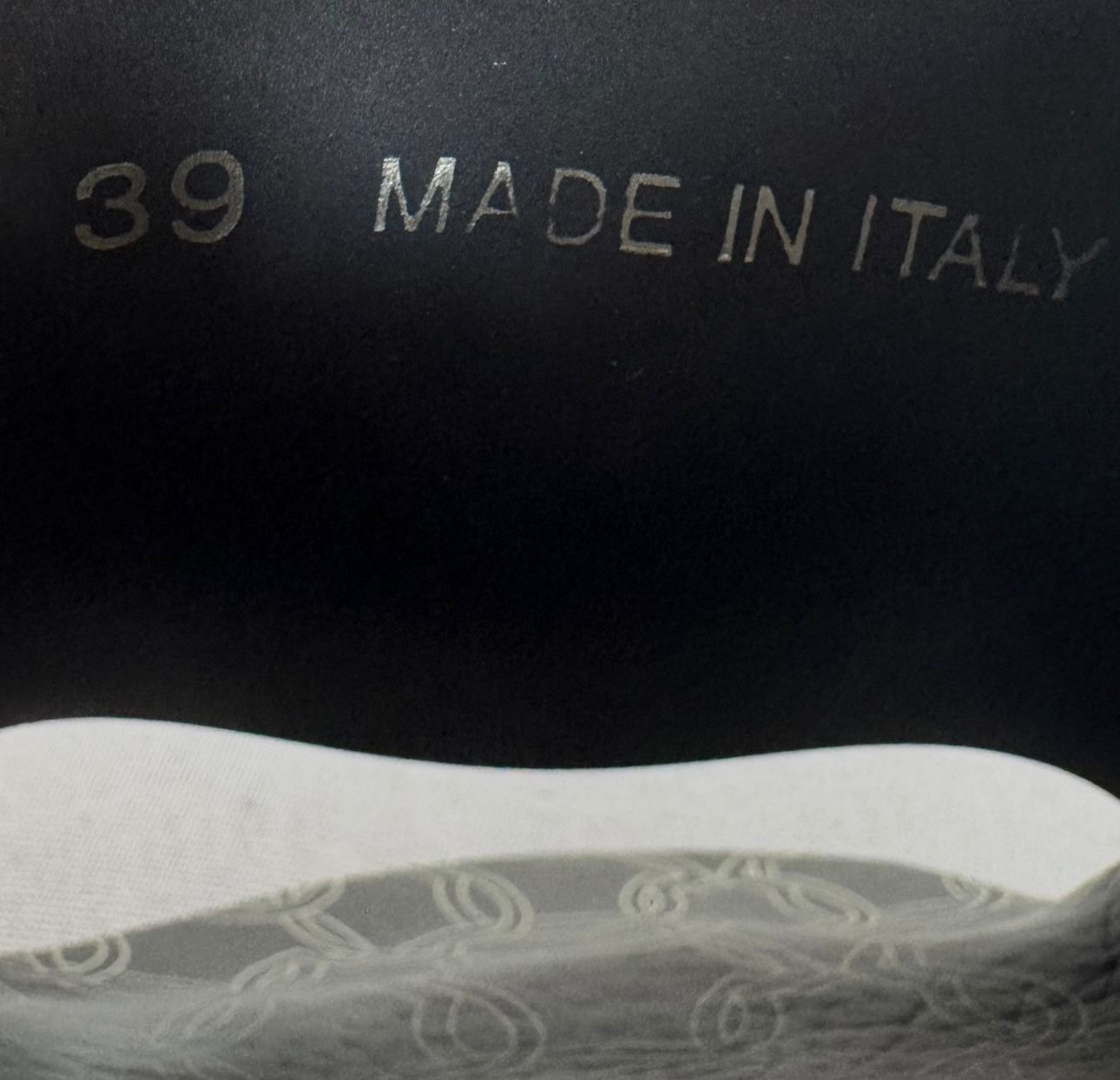 Moncler Black Basile Sliders - UK 6 (EU 39)