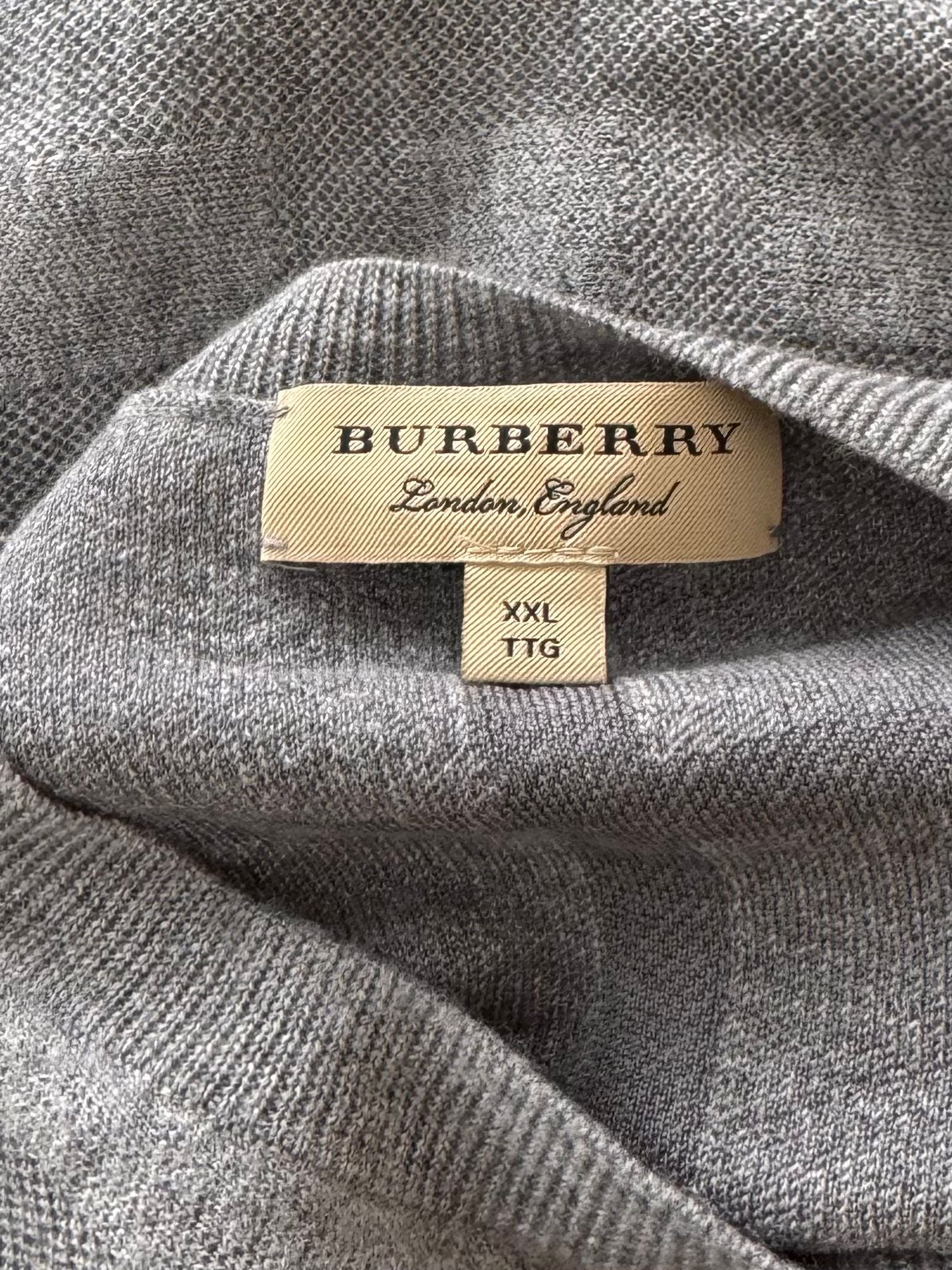 Burberry Jumper - Size: XXL (23” PTP) (Fits XL)