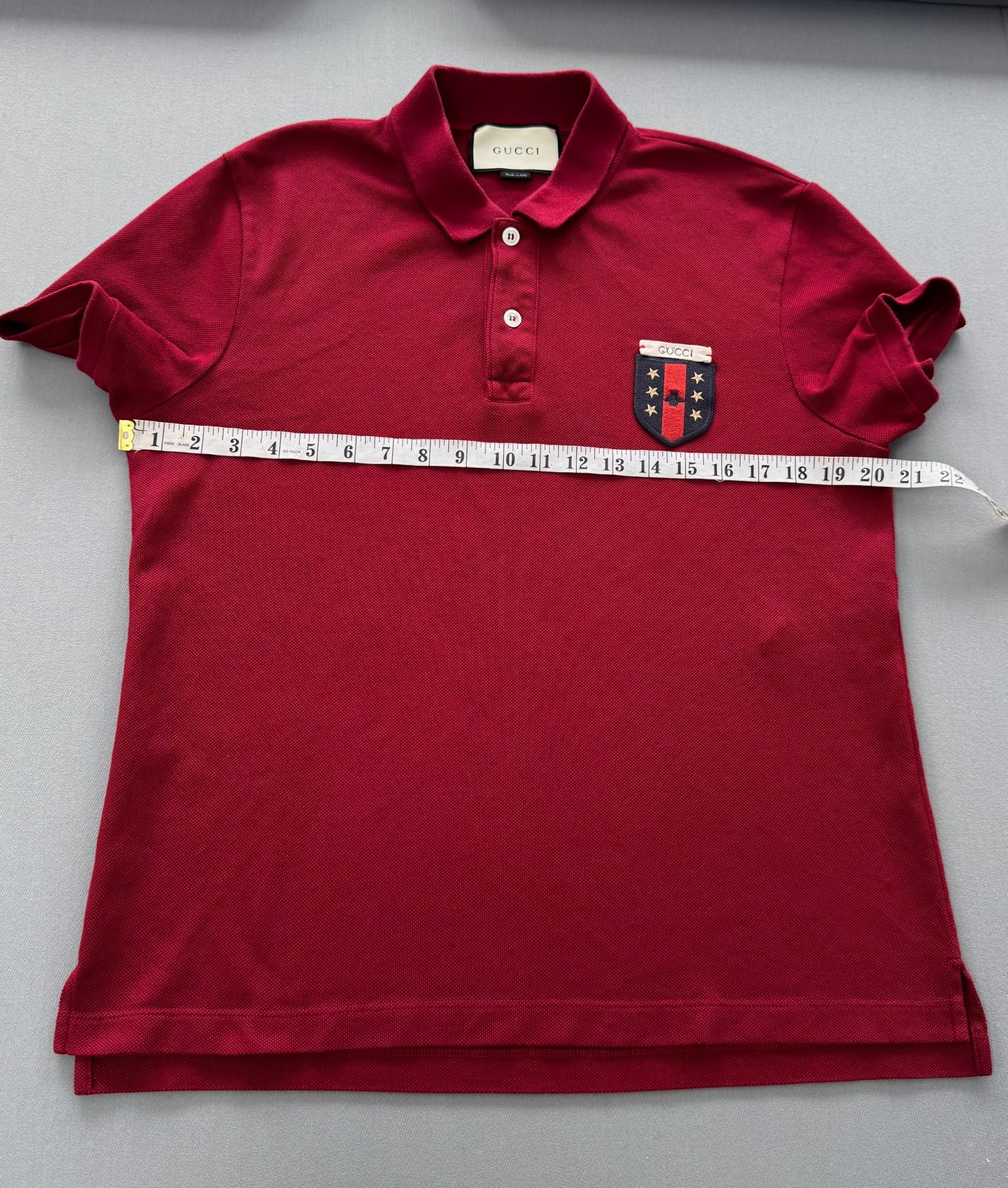 Gucci Red Bee Applique Detail Honeycomb Knit Polo T-Shirt - Large - 20.5” PTP - Fits Medium