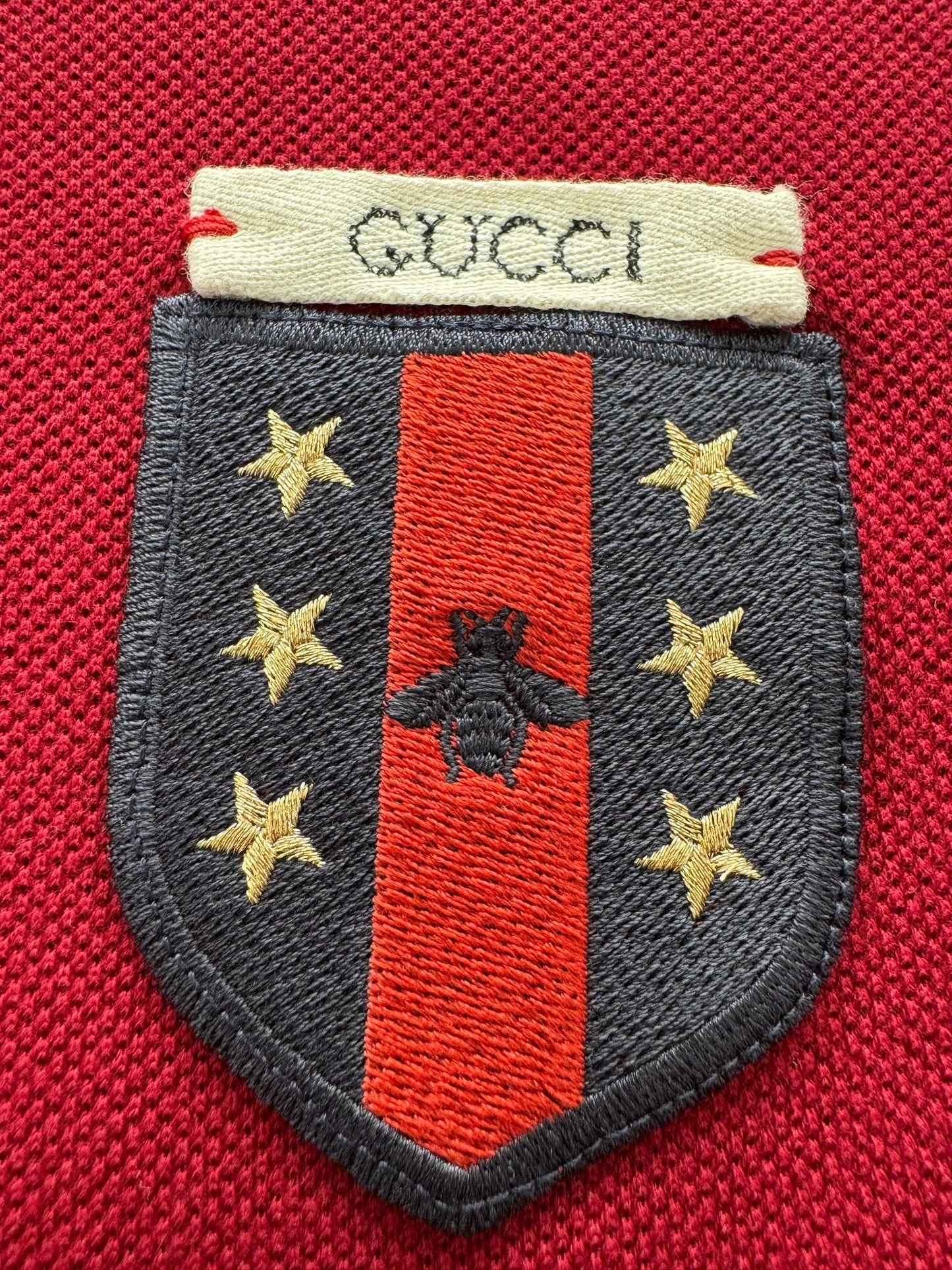 Gucci Red Bee Applique Detail Honeycomb Knit Polo T-Shirt - Large - 20.5” PTP - Fits Medium
