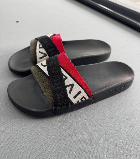 Givenchy Men’s Sliders - UK 8 - EU 42