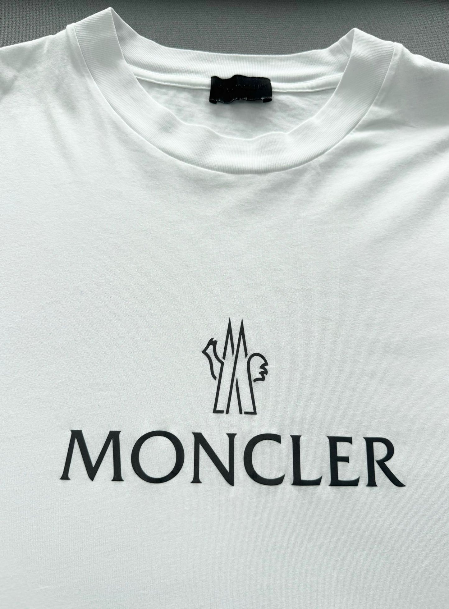 Moncler White Logo Cotton T-Shirt - XL - 23.5” PTP