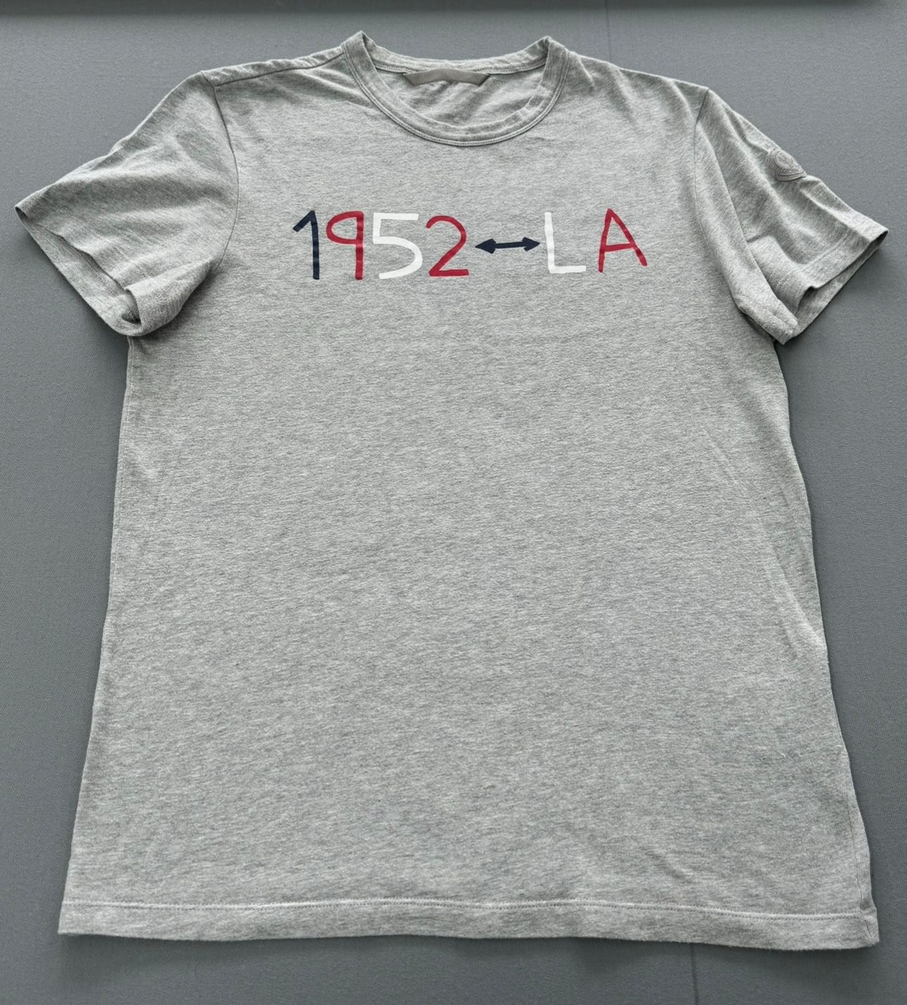 Moncler Genius 2 Grey 1952 Logo T Shirt - Small(19.5” PTP)