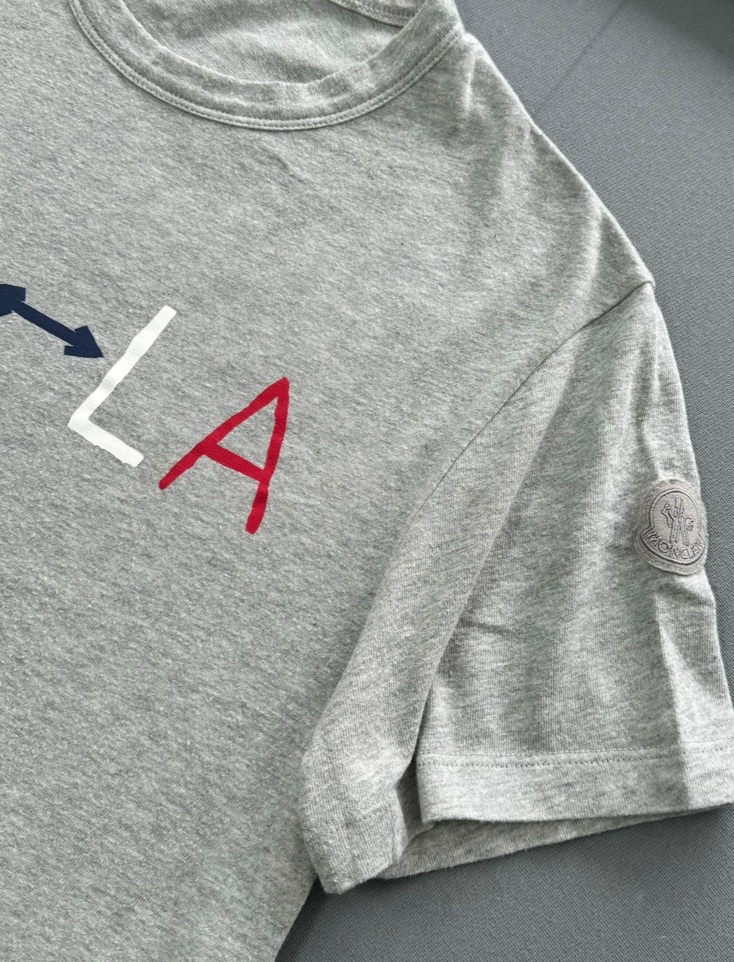 Moncler Genius 2 Grey 1952 Logo T Shirt - Small(19.5” PTP)