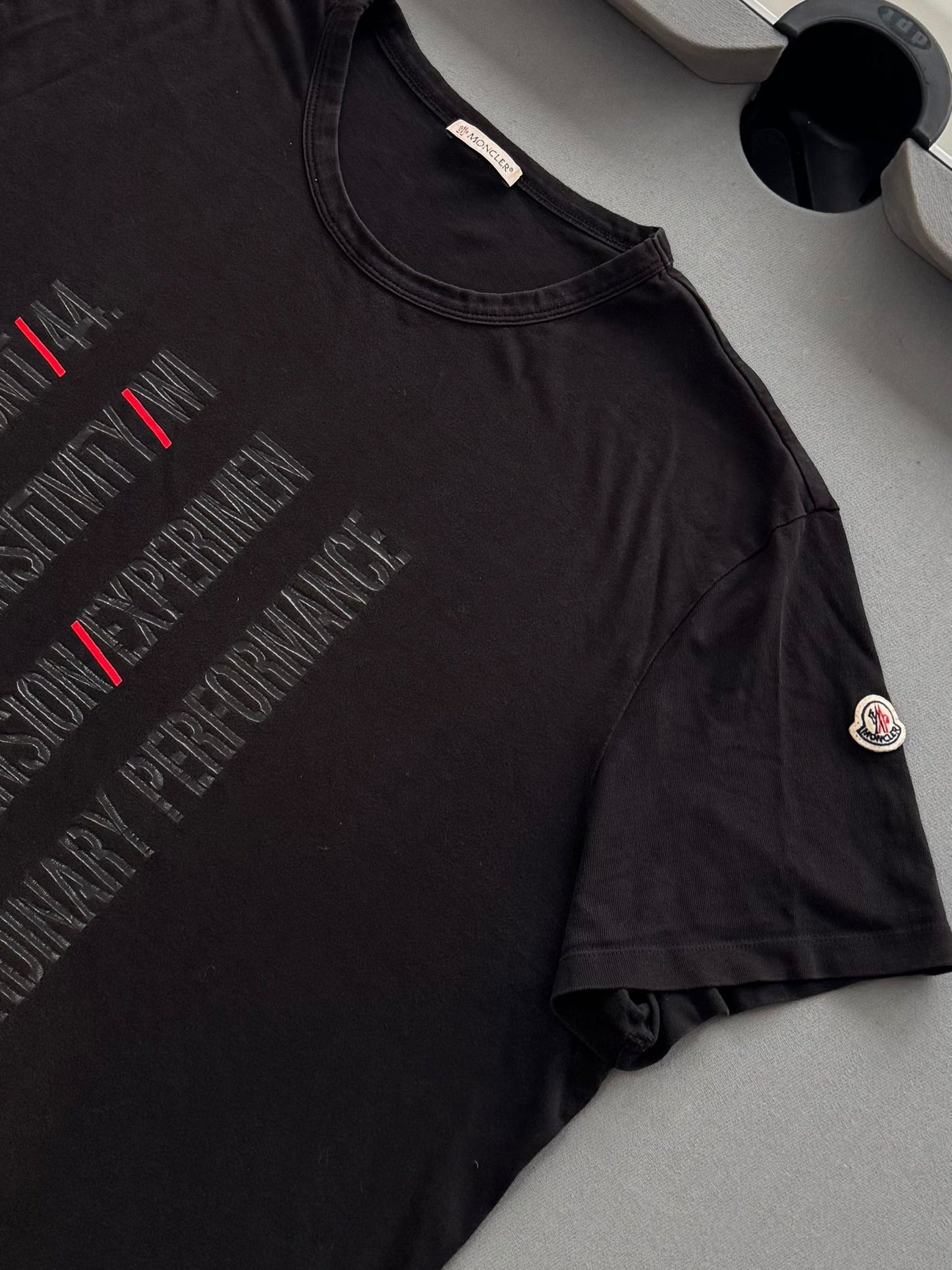 Moncler Maglia Print Black T Shirt - XXXL (25''PTP)