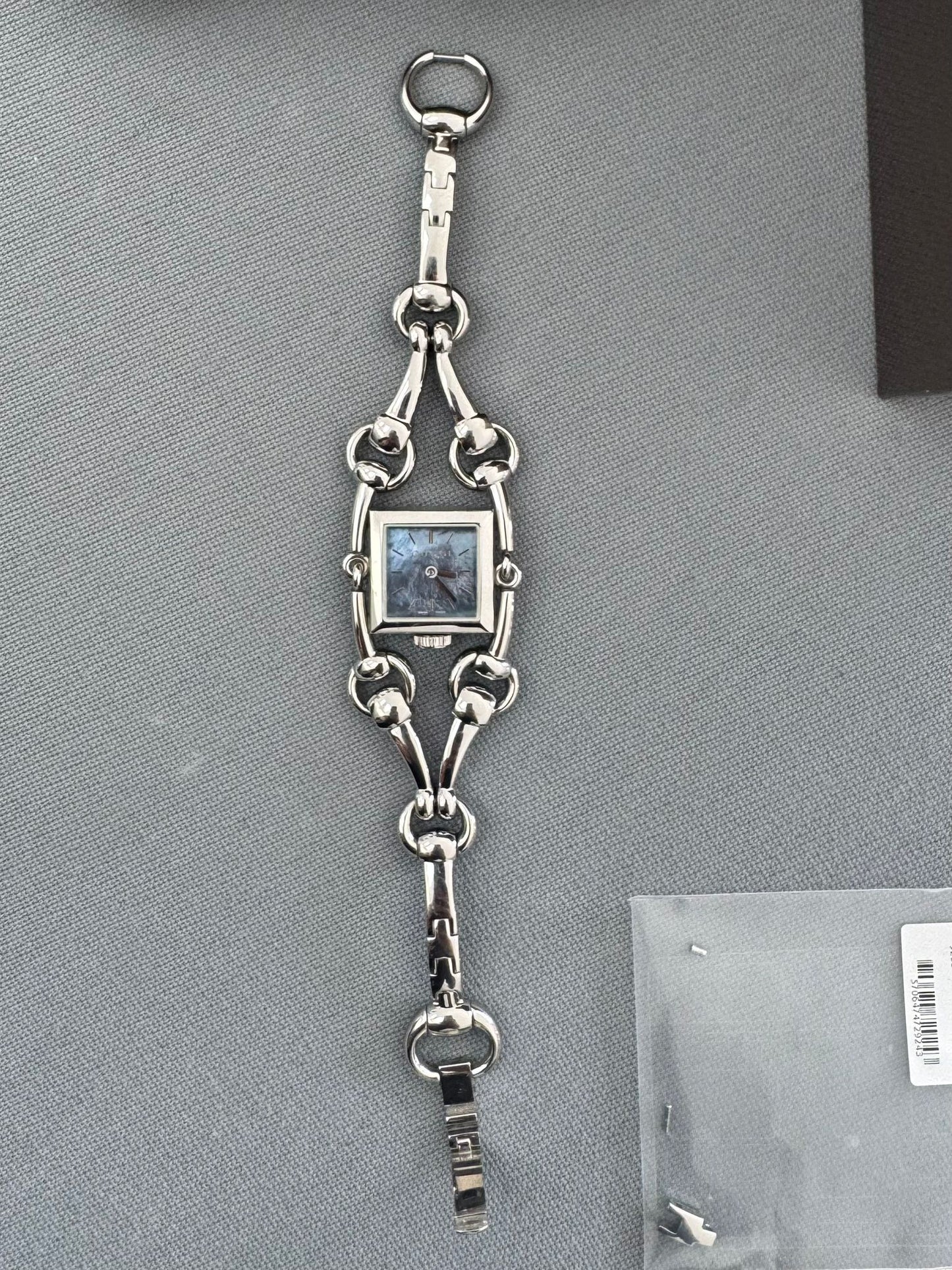 Gucci Women's Quartz Watch Signoria Horse-Bit Blue Mother Of Pearl Face - Silver - 116.5 - Boxed