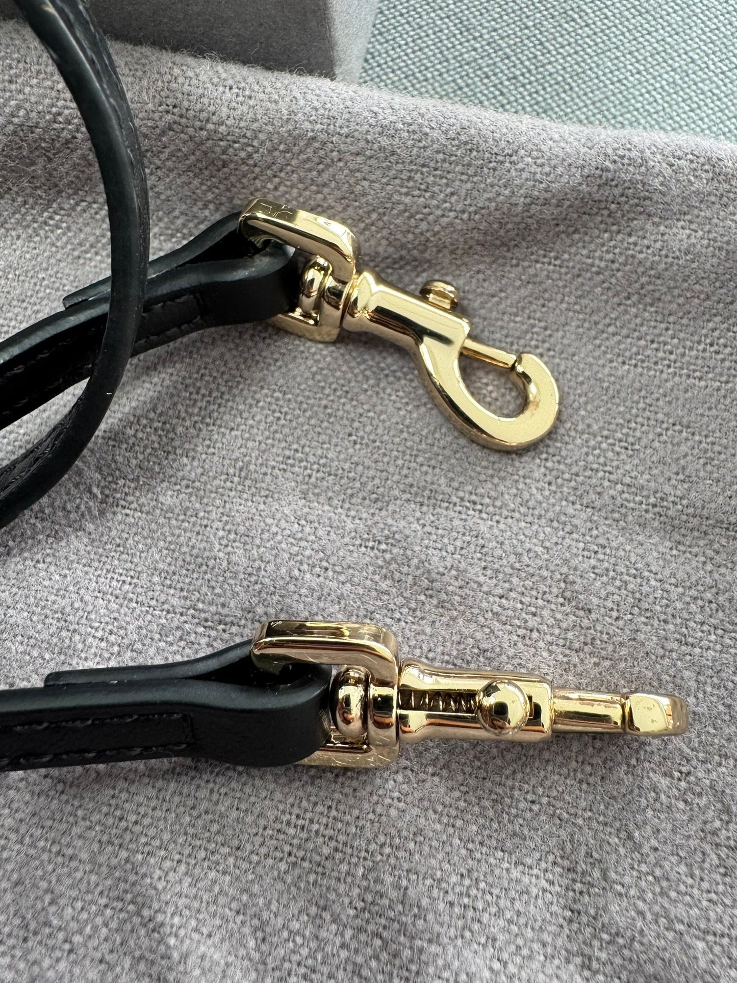 Mulberry Blossom Pochette with Strap in Black Calf Nappa