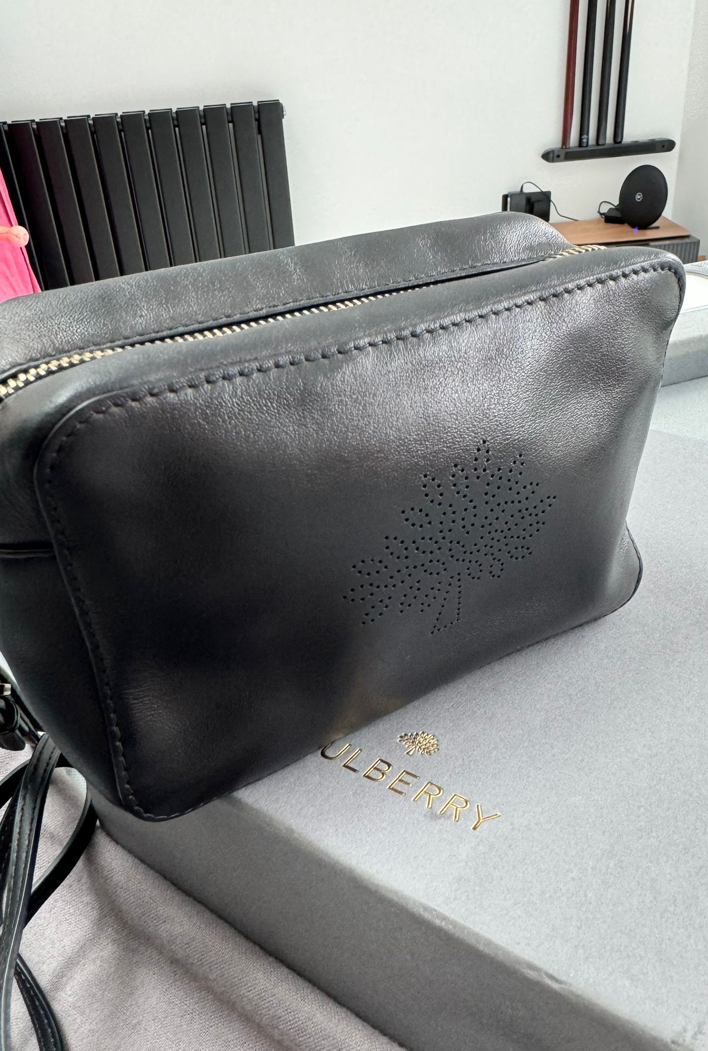 Mulberry Blossom Pochette with Strap in Black Calf Nappa