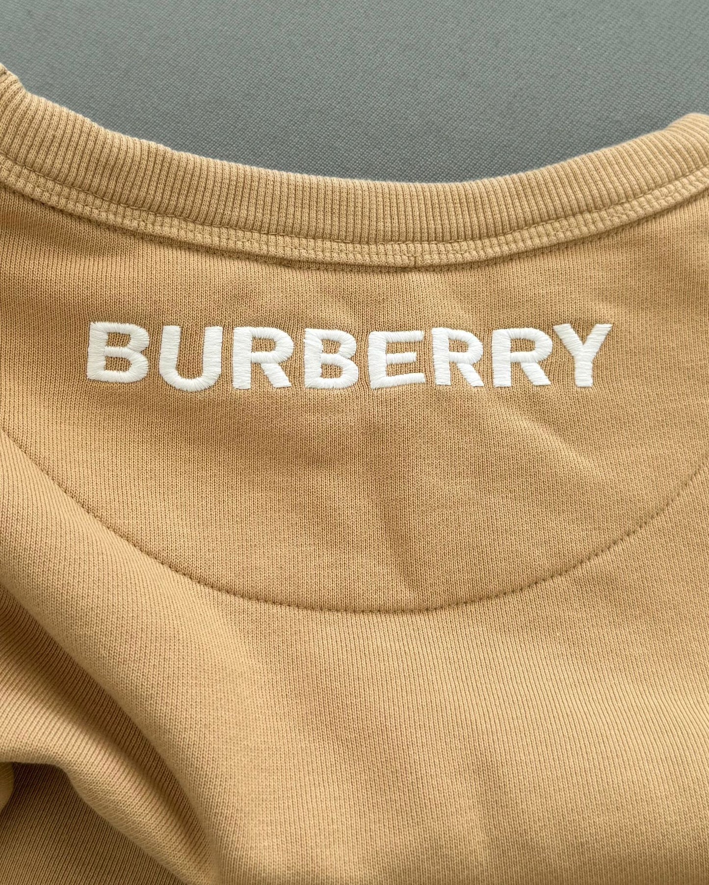 Burberry Beige Treadwell Deer Sweatshirt - XL(23''PTP)