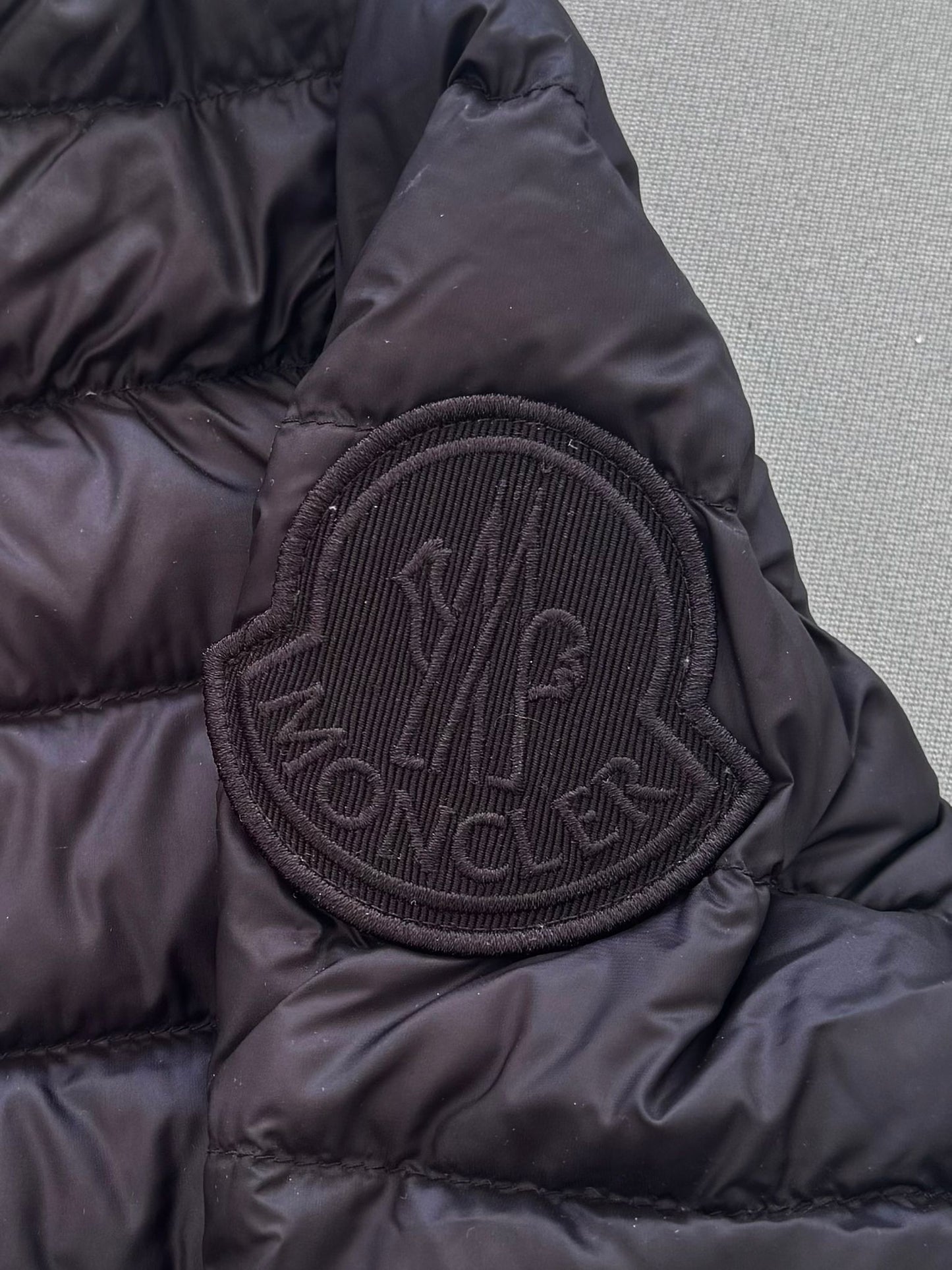 Moncler Abricot Down Black Bomber Jacket - Size 00 (UK8) 18.5''PTP