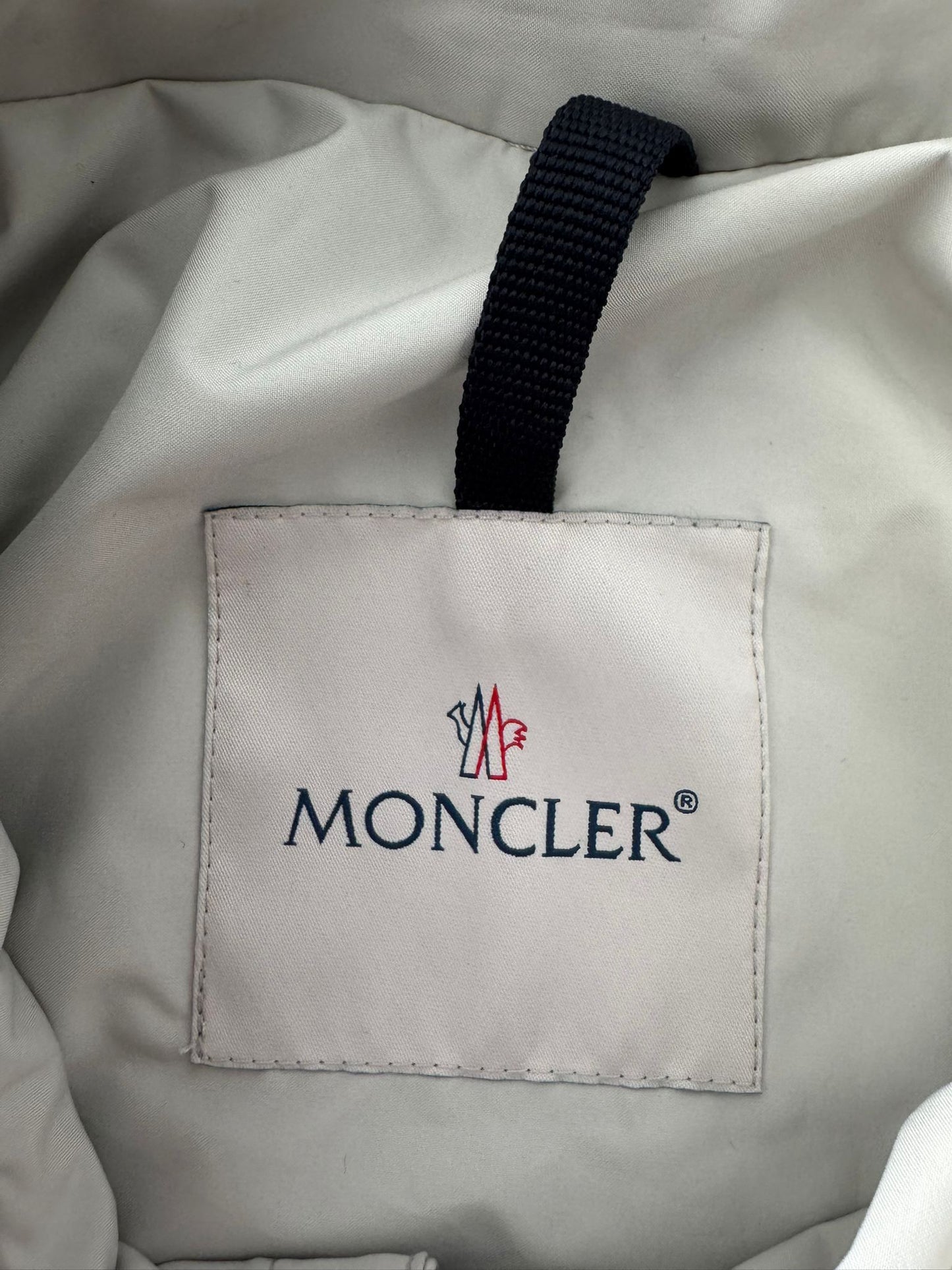 Moncler Light Grey Bergerie Jacket - Size 3 (23''ptp)