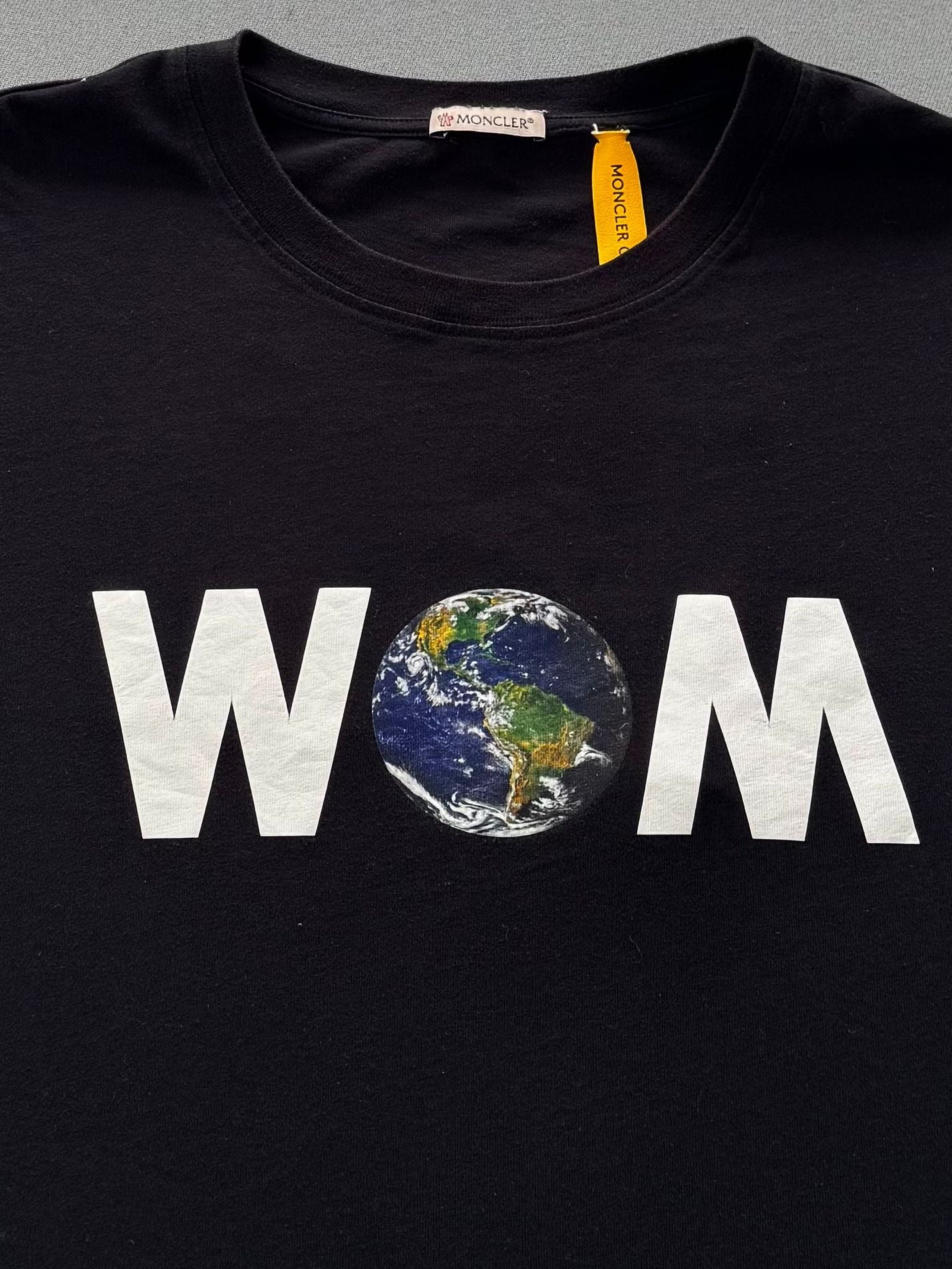 Moncler Genius Fragment ''World Of Moncler'' Black T-Shirt - Large (23''ptp)