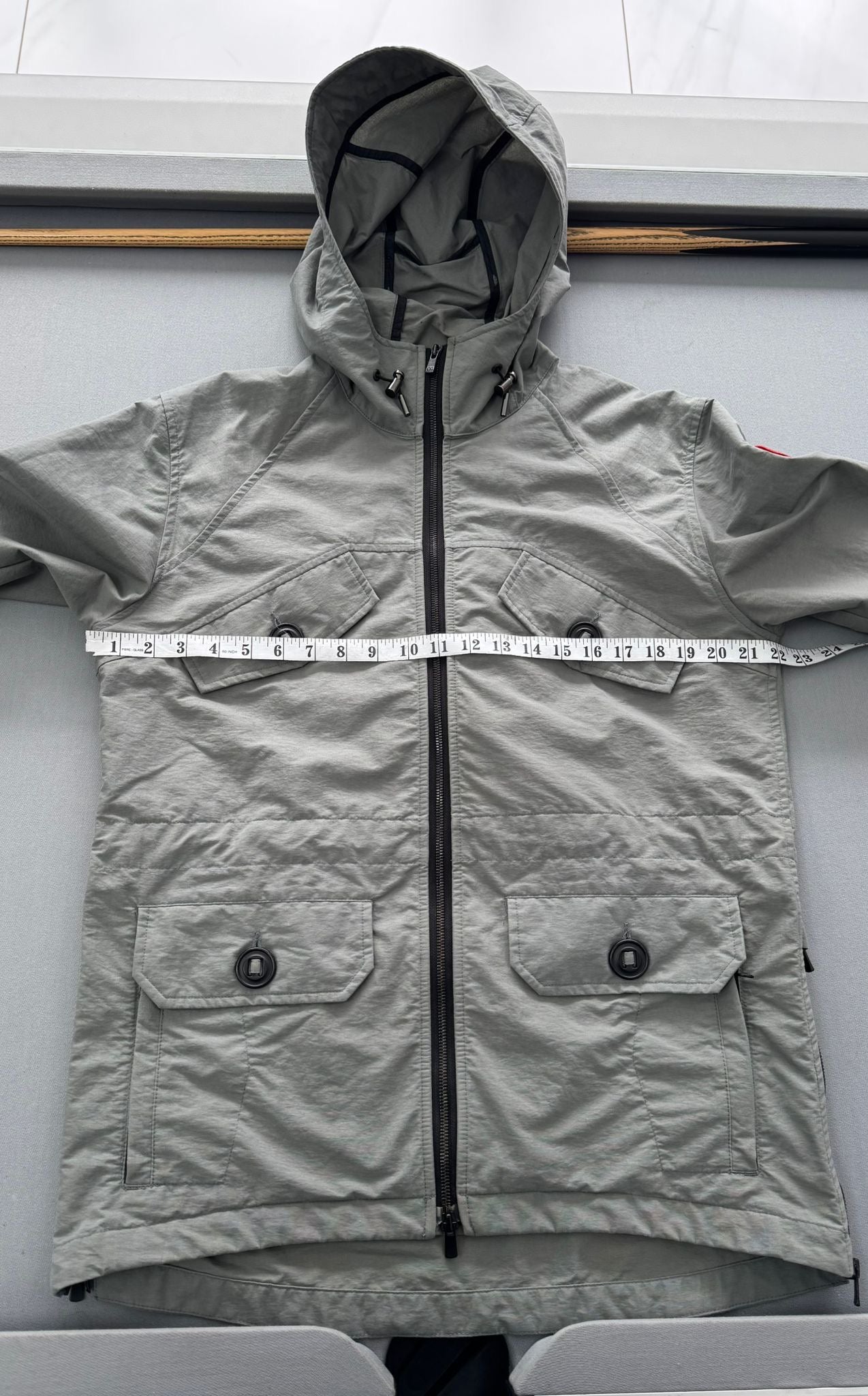 Canada Goose Redstone Grey Jacket - Medium (22''ptp)