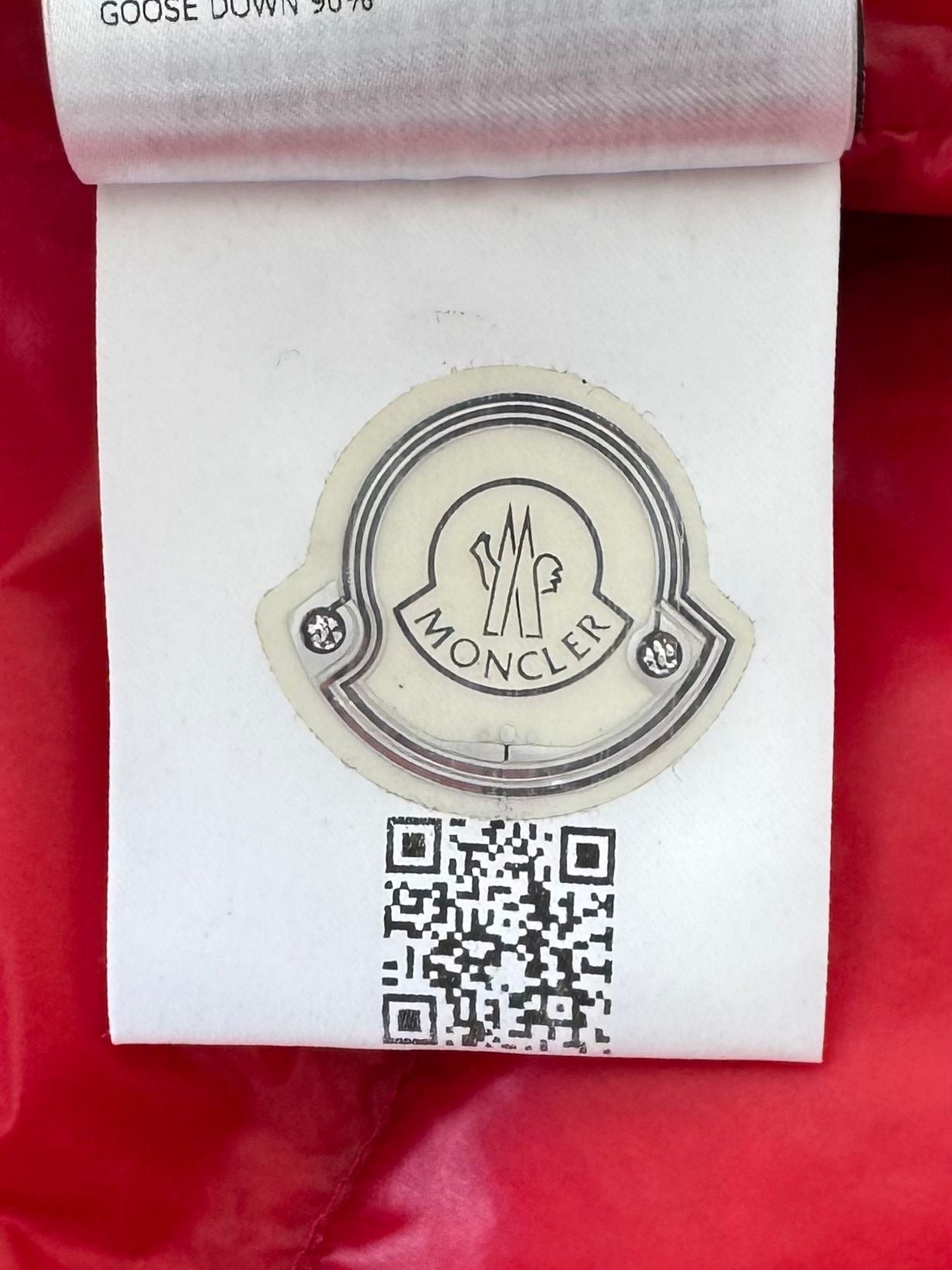 Moncler Red Gui Down Gilet - Size 4 - 22” PTP - Large