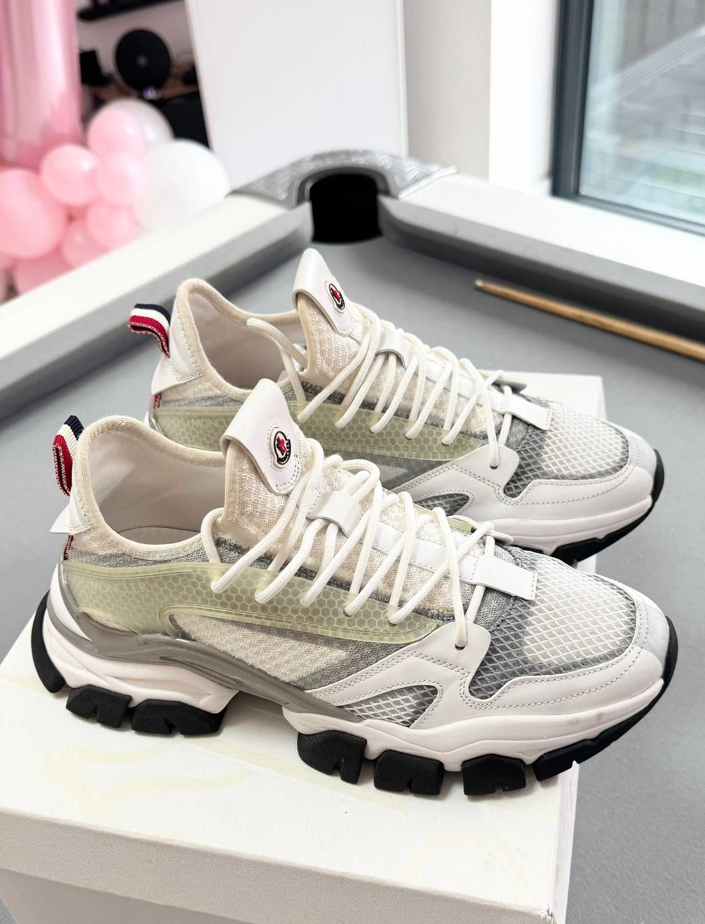 Moncler White & Grey Trevor Trainers - Size: 6 (EU39)