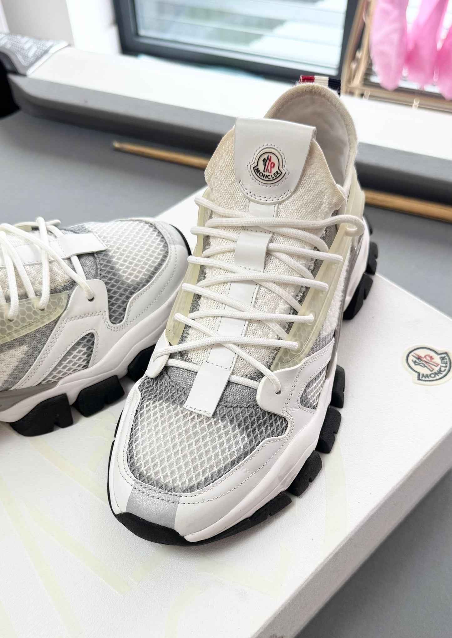 Moncler White & Grey Trevor Trainers - Size: 6 (EU39)