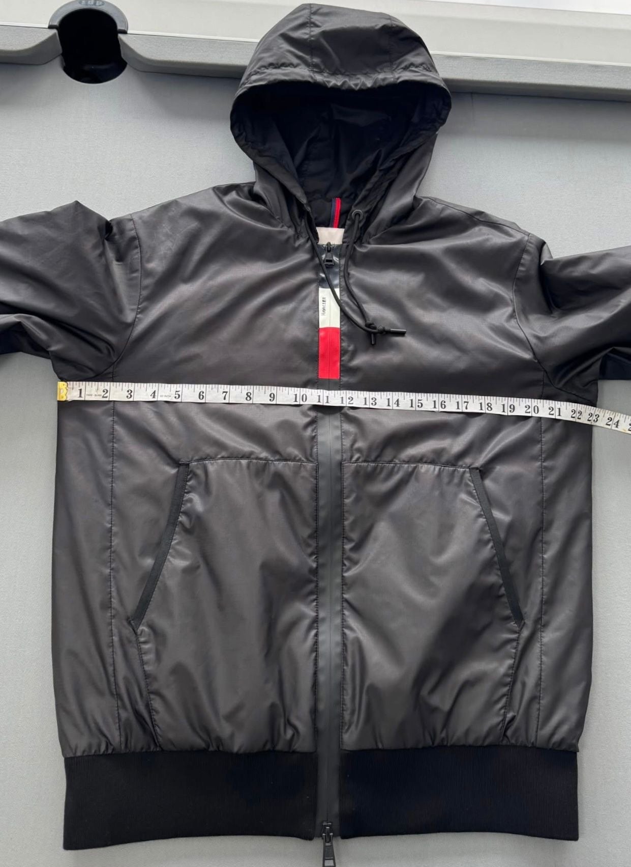 Moncler Iracoubo Black Down Jacket - Large - Size 3 - 23” PTP