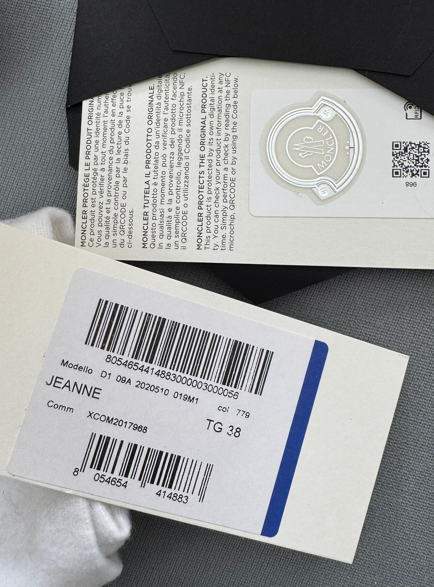 Moncler Jeanne Sliders - UK5 EU38