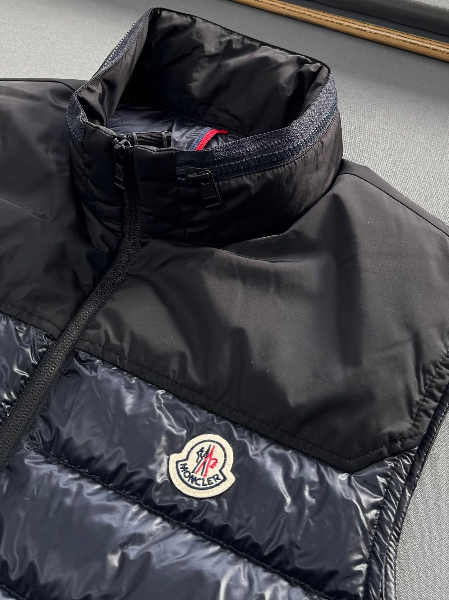 Moncler Navy Ortac Gilet - Size 4 (23.5''ptp)