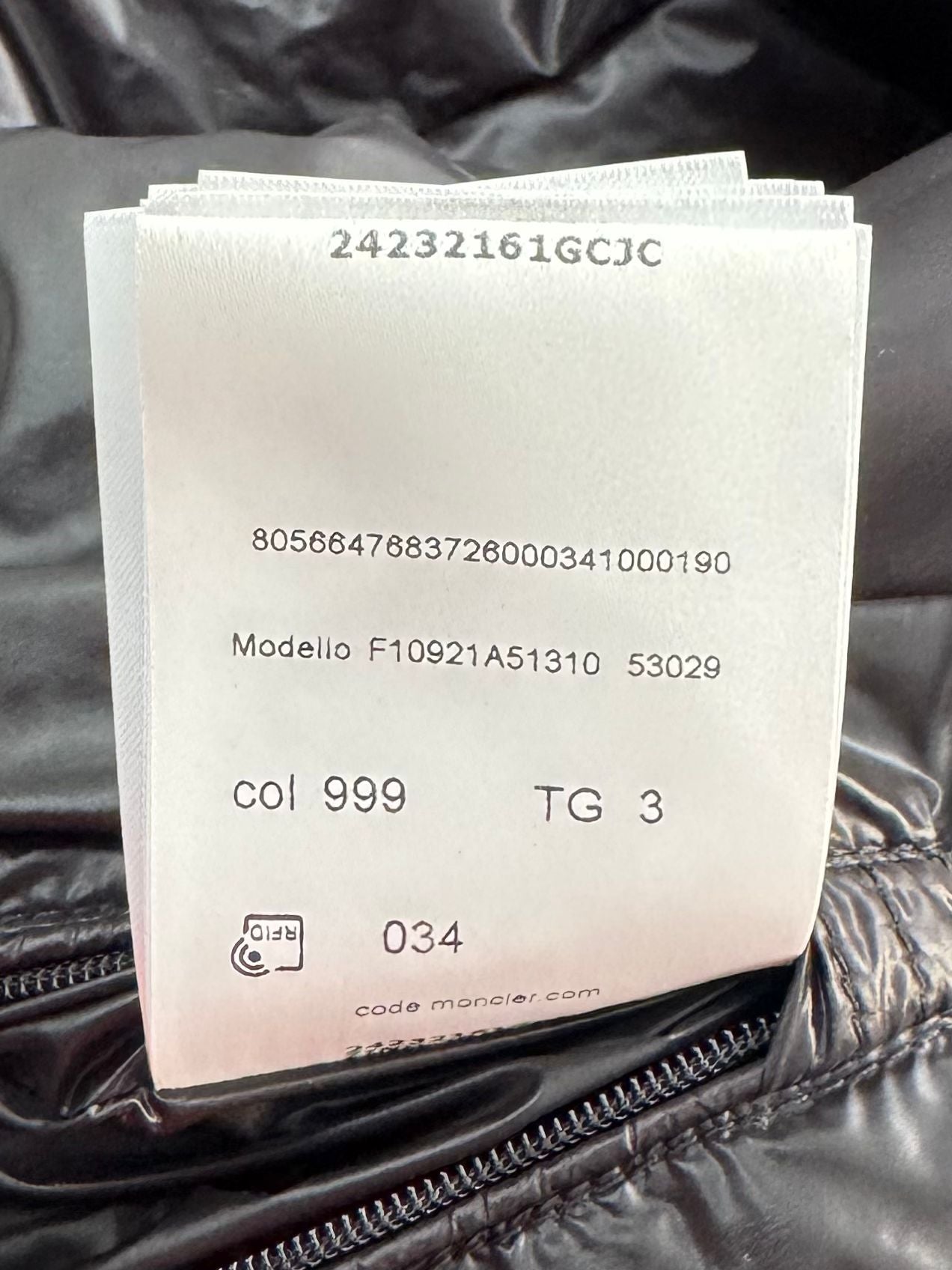 Moncler Awake Black Lau Windbreaker Jacket - Size 3 - PTP 23” - Fits Large