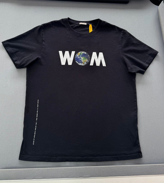 Moncler Genius Fragment ''World Of Moncler'' Black T-Shirt - Large (23''ptp)