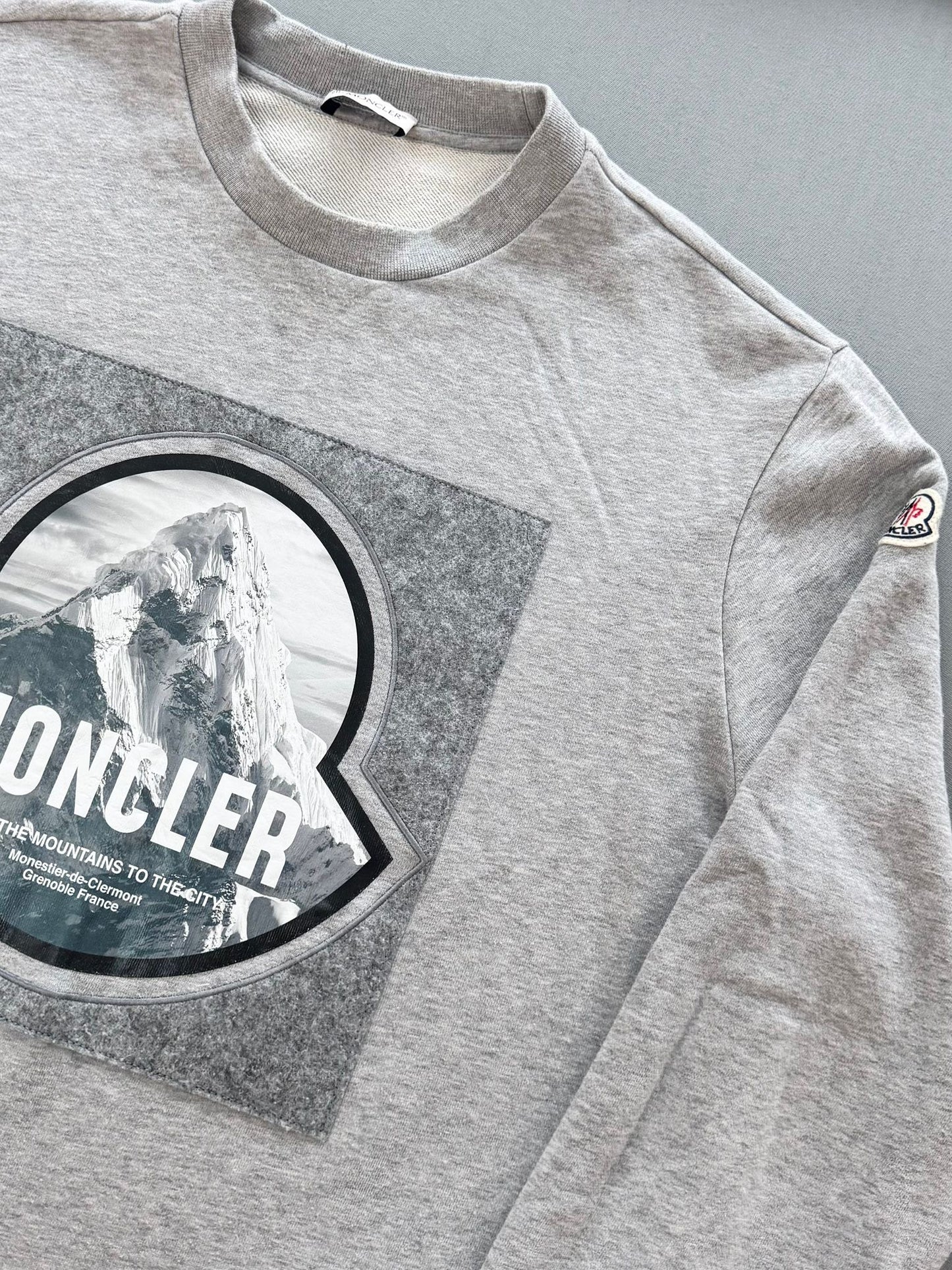 Moncler Grey Mountain Graphic Sweatshirt - XL - 23.5'' PTP