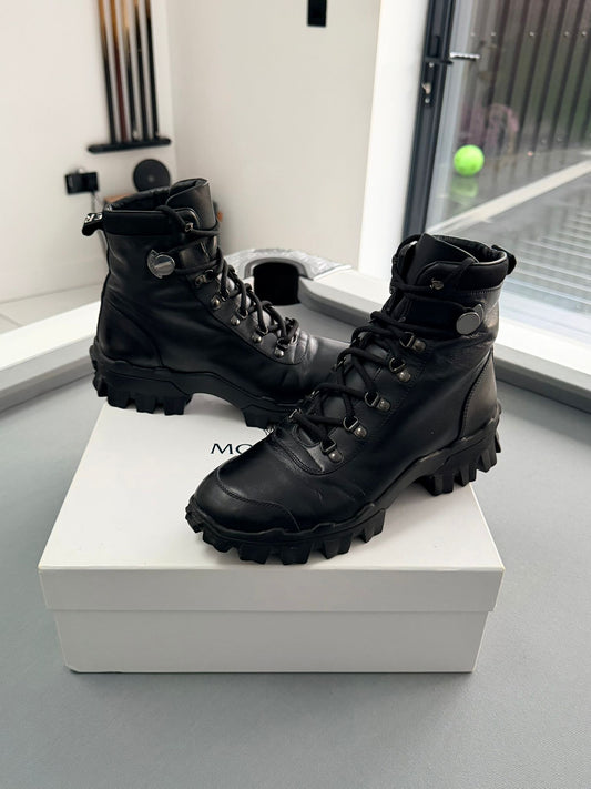 Moncler Black Helis Ankle Boots - Size: UK6 EU39