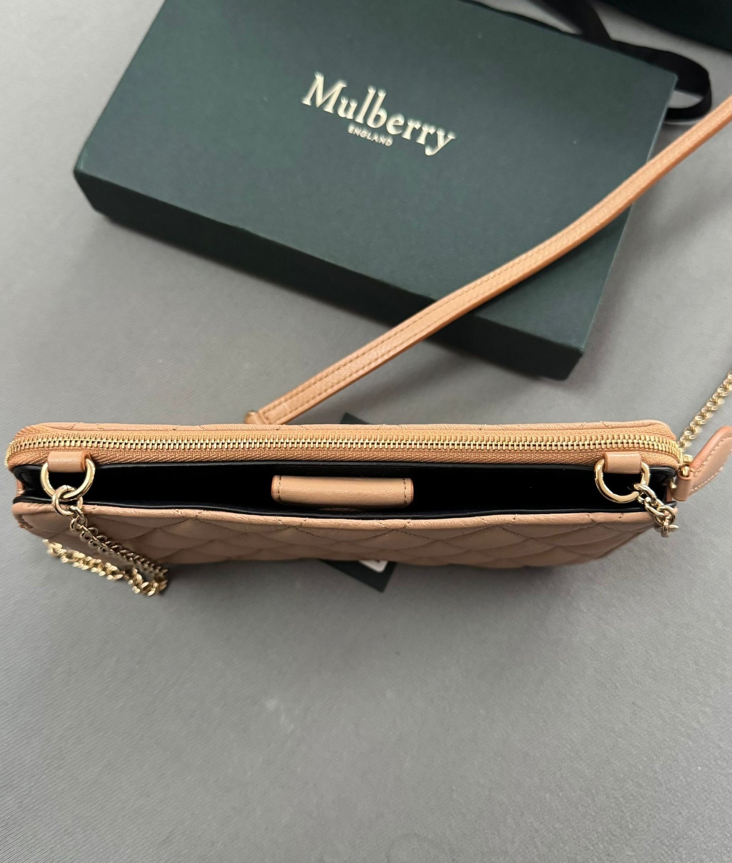 Mulberry Plaque Quilted Wallet On Chain In Light Salmon