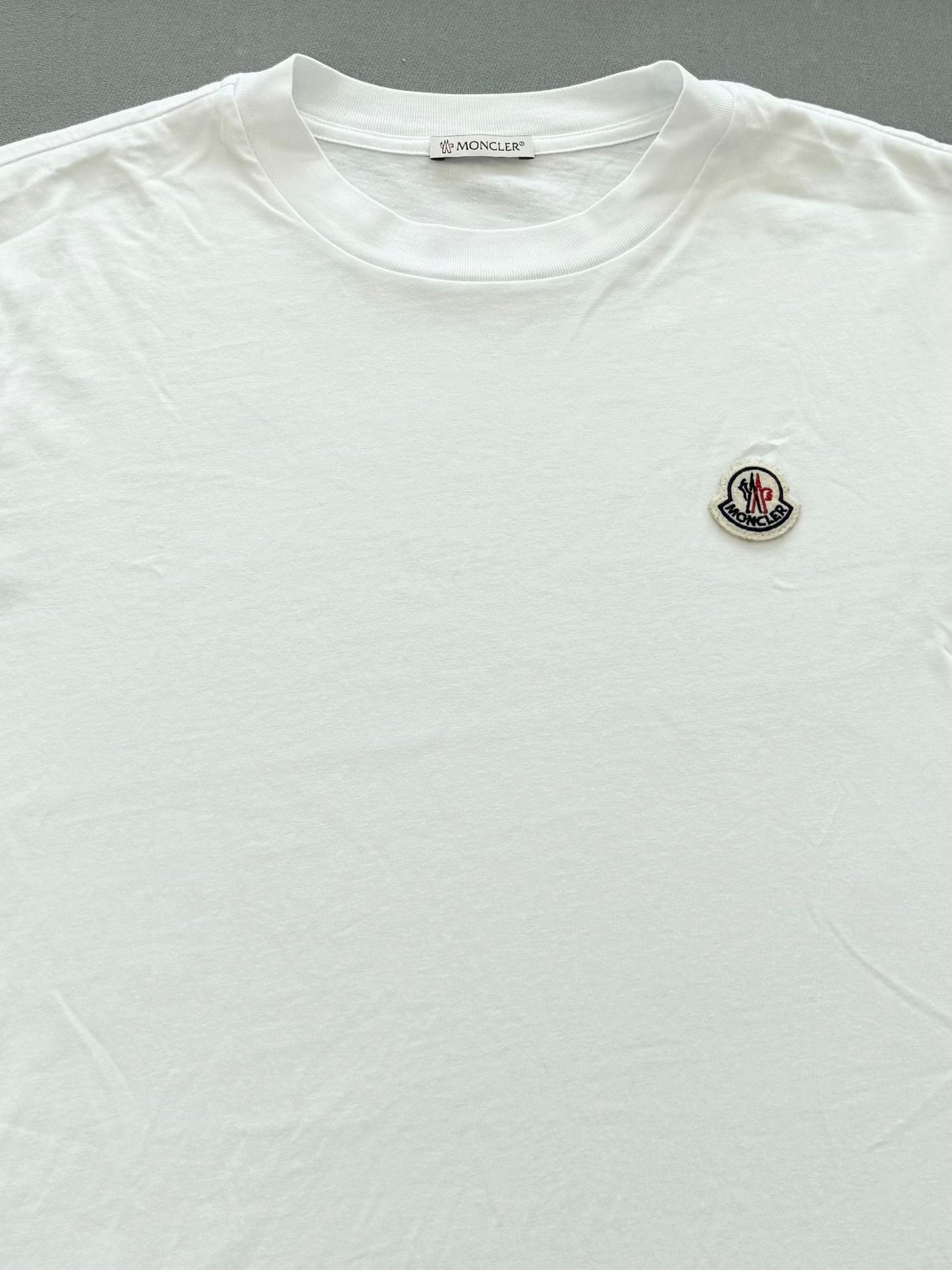 Moncler White Logo Patch Cotton T-Shirt - Medium - 21.5” PTP