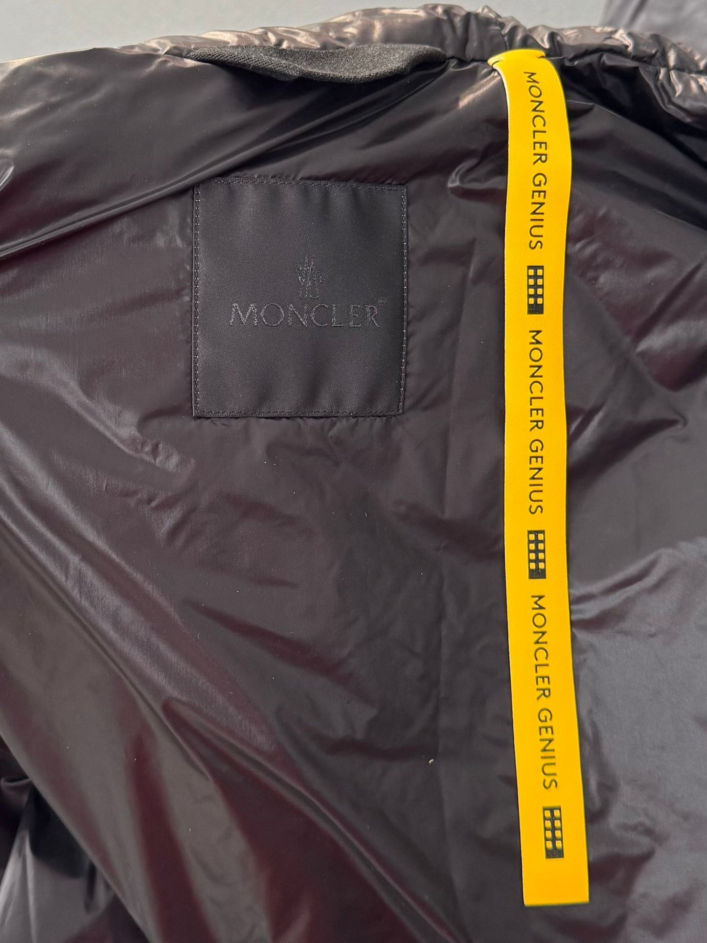 Moncler Awake Black Lau Windbreaker Jacket - Size 3 - PTP 23” - Fits Large
