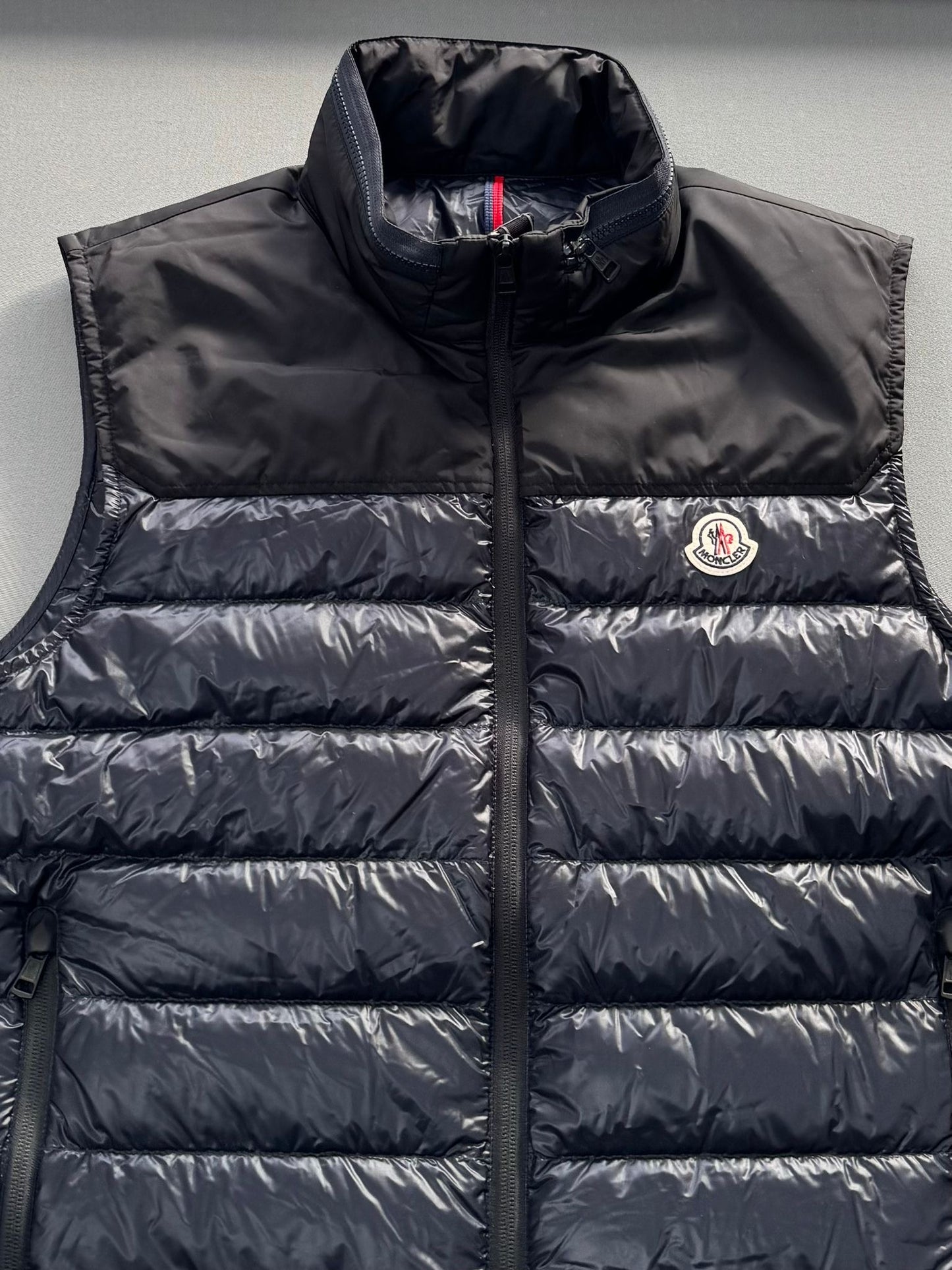 Moncler Navy Ortac Gilet - Size 4 (23.5''ptp)