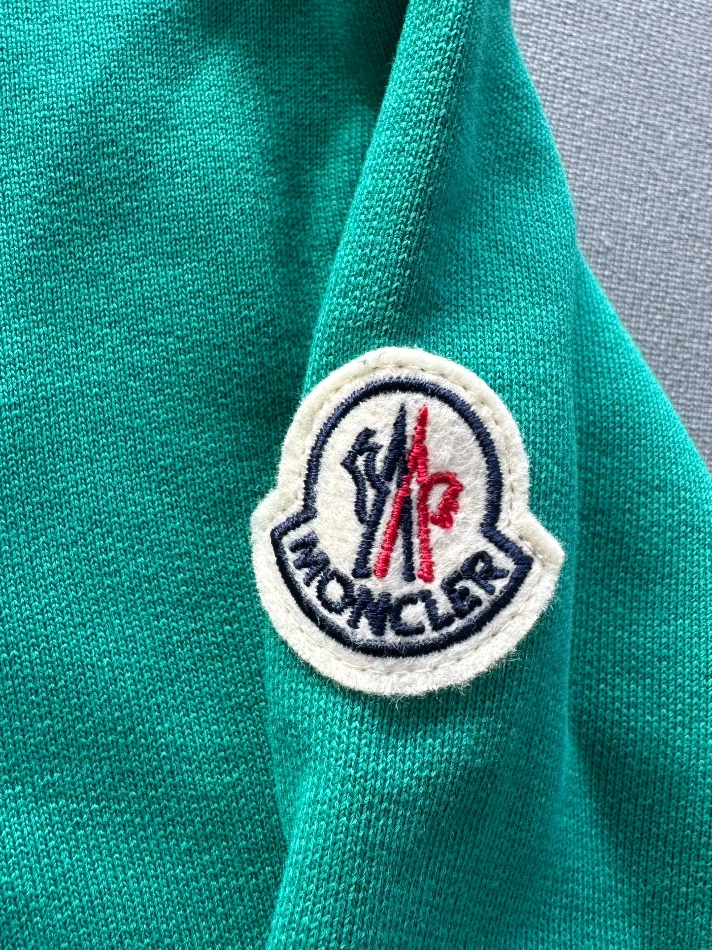 Moncler Men's Green Graphic Logo Embroidered Sweatshirt - Size: Medium (24''ptp) Fits Large