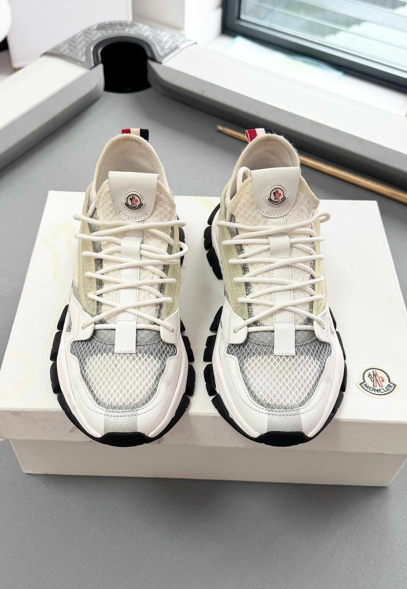 Moncler White & Grey Trevor Trainers - Size: 6 (EU39)