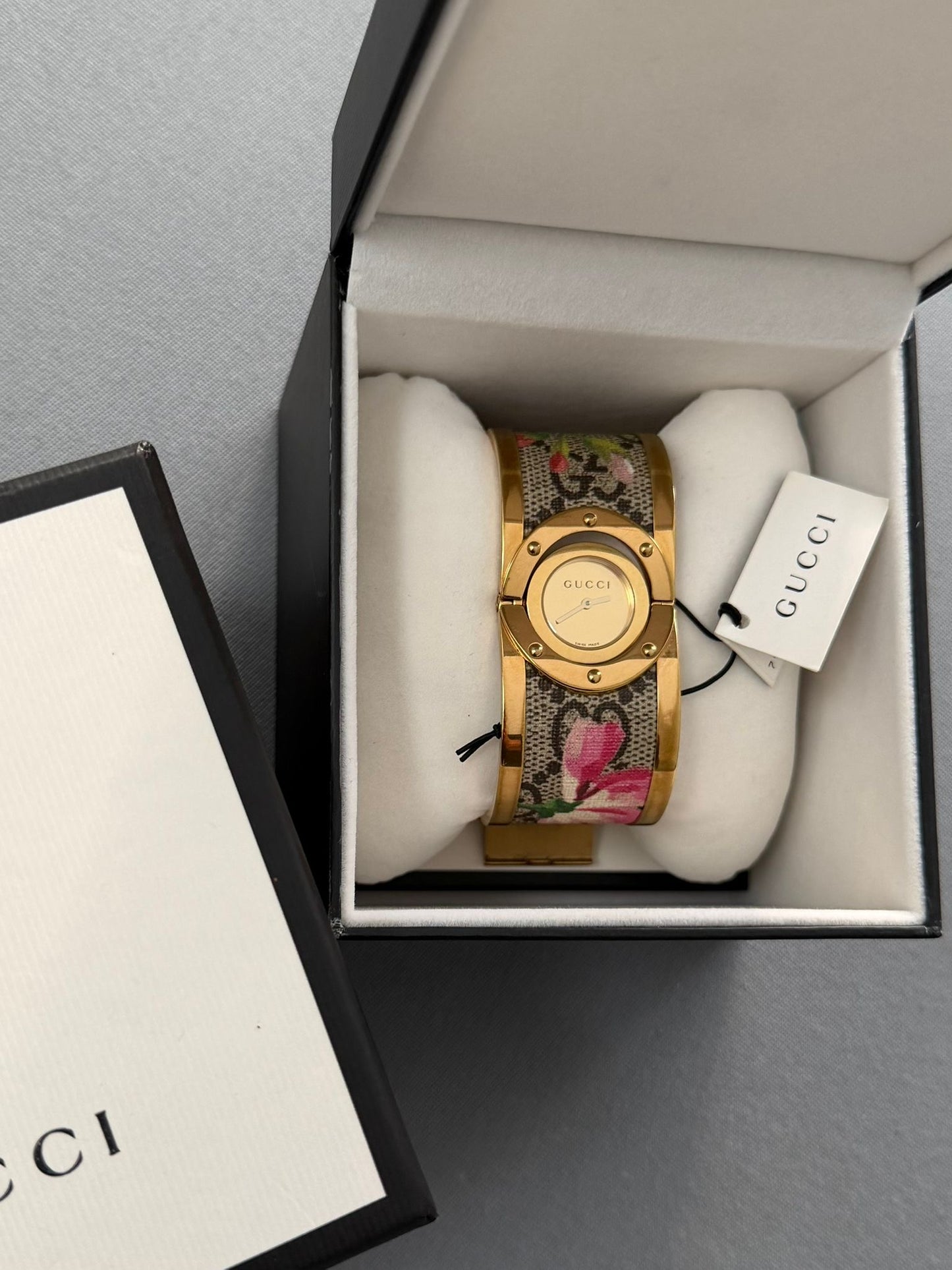 Gucci Ladies Bloom Twirl Gold Plated Bangle Style Watch