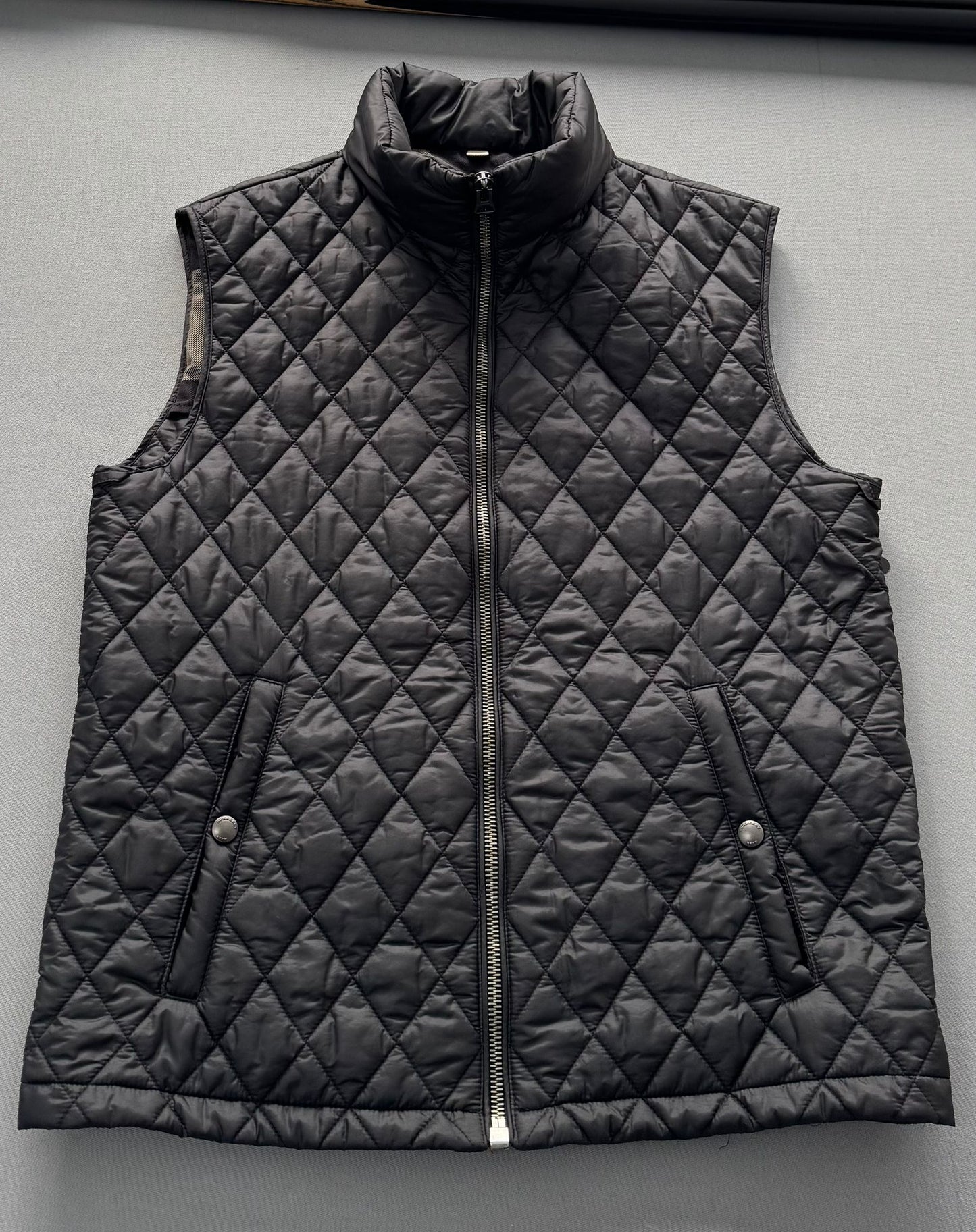 Burberry Black Quilted Gilet - Size Medium - 20” PTP