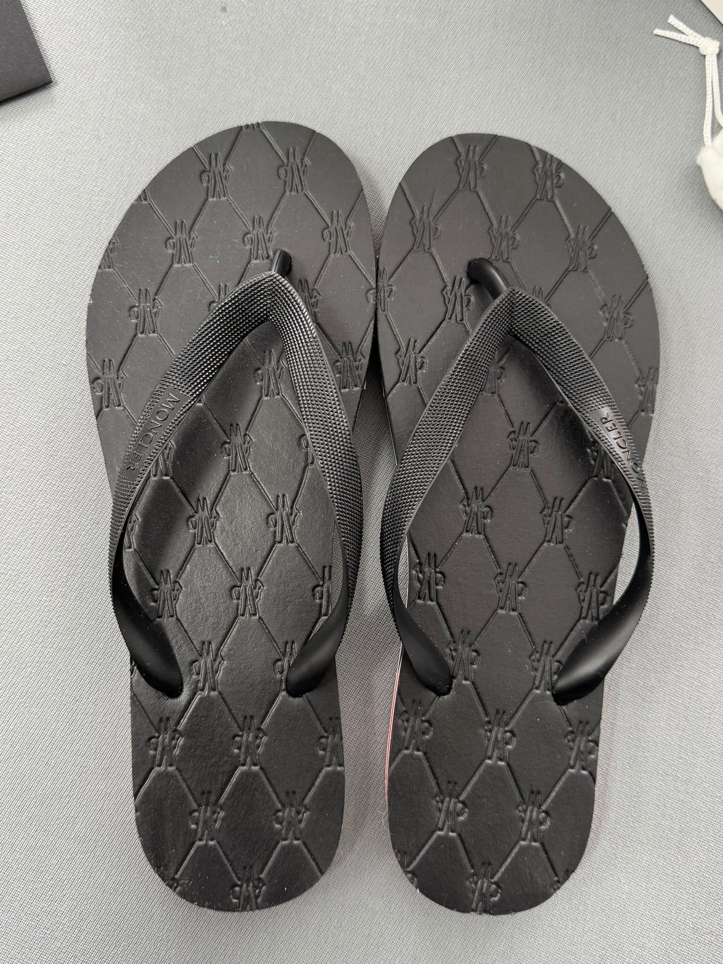 Moncler Black Flip Flops Sandals- UK 6(EU39)