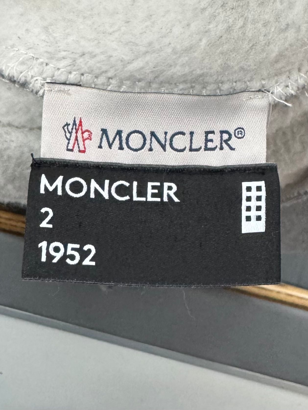 Moncler Maglia Genius 2 Moncler 1952 Grey Sweater - Size: XXL (24'' ptp)
