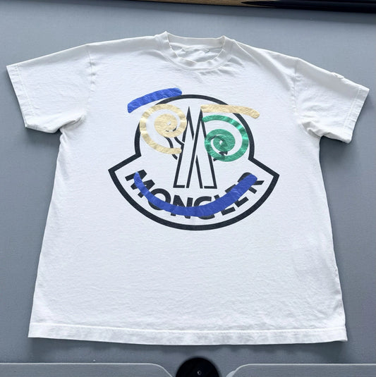 Moncler White Smiley Face Logo T-Shirt - XL - 24" PTP