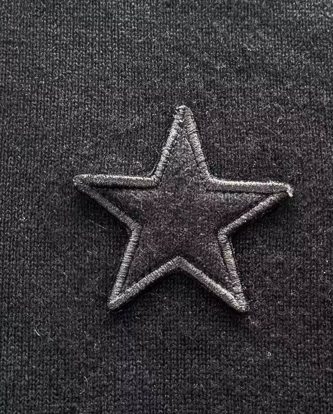 Givenchy Black Star Cashmere Jumper - Medium (21” PTP)