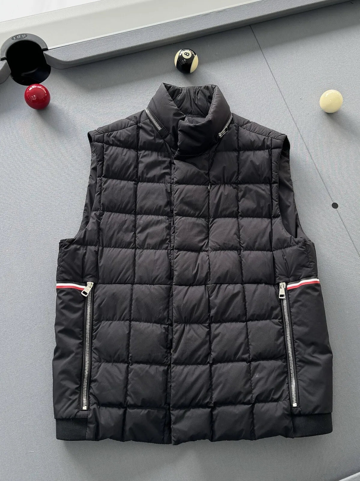 Moncler Black Thar Down Gilet - Medium - Size 2 - 20.5” PTP
