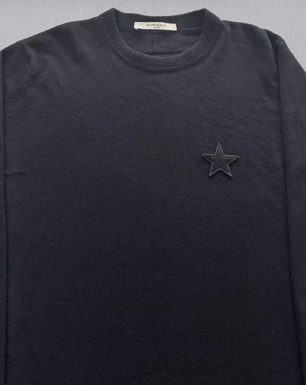 Givenchy Black Star Cashmere Jumper - Medium (21” PTP)