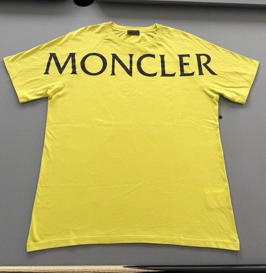Moncler Maglia Girocollo Yellow Logo T-Shirt - Large (23” PTP)