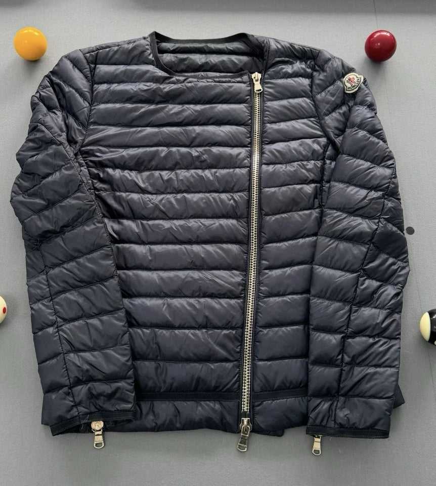 Moncler Navy Amey Down Jacket - Size 3 - Fits UK 10/12 (19.5” PTP)